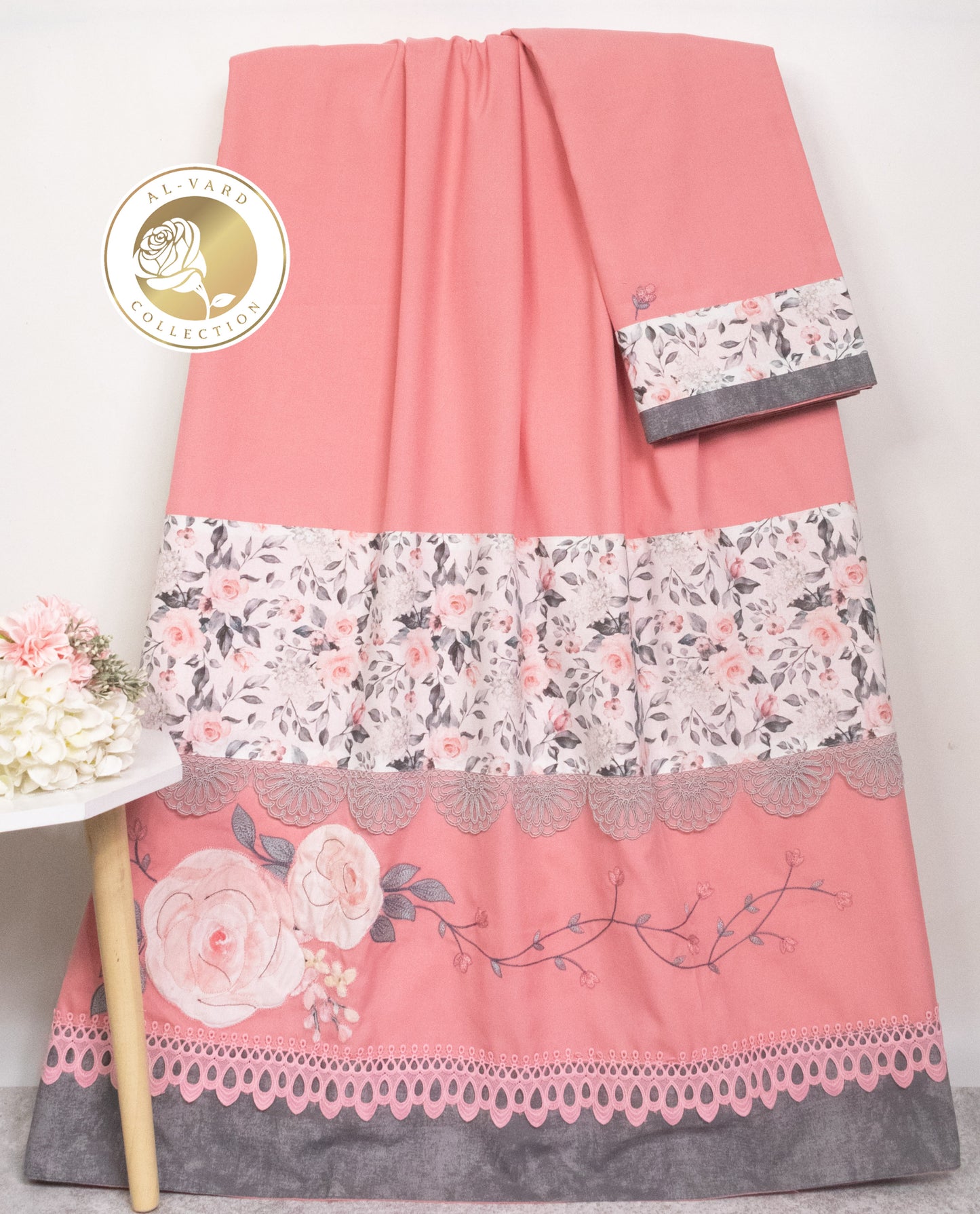 Peachish Pink Rida With Smart Floral Applique Smart Floral Panel