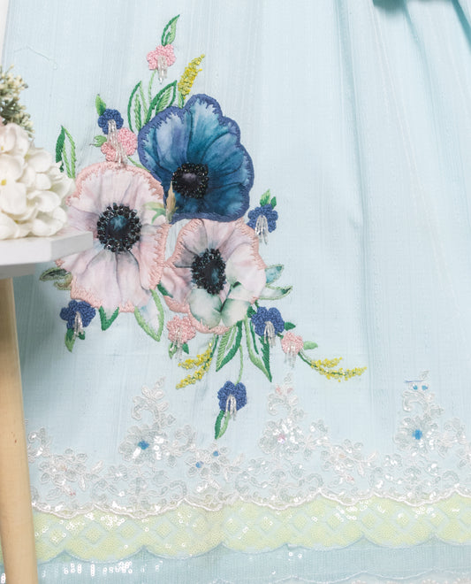 Light Blue Rida With Smart Lace & Floral Design Bunch