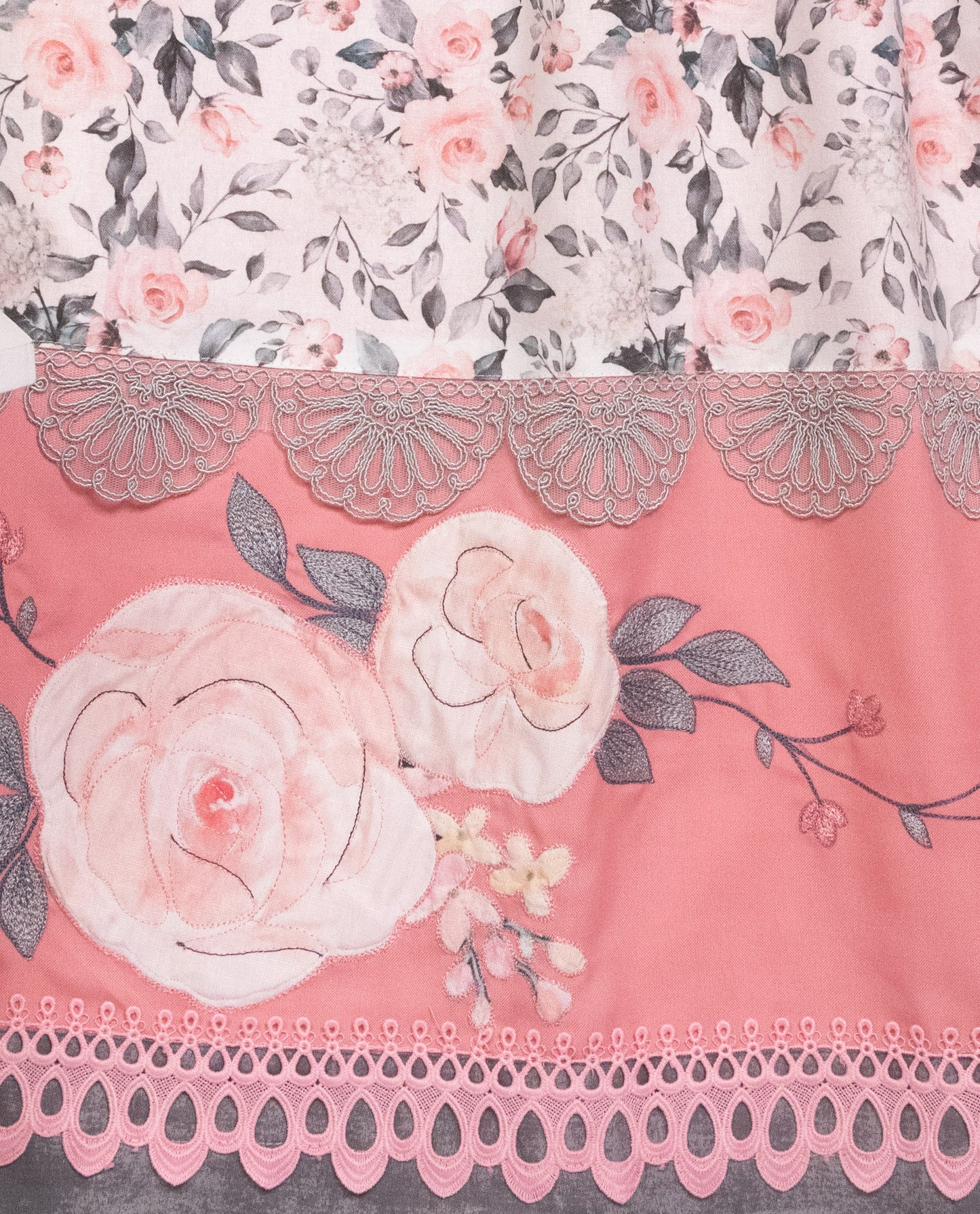 Peachish Pink Rida With Smart Floral Applique Smart Floral Panel