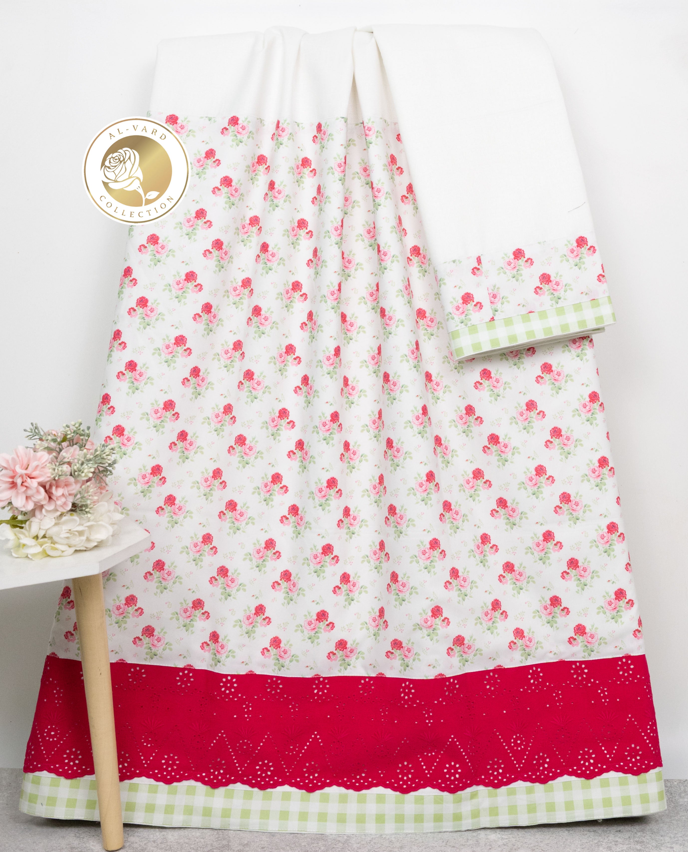 White Rida With Smart Floral Printed High Panel & Red Hakoba Lace