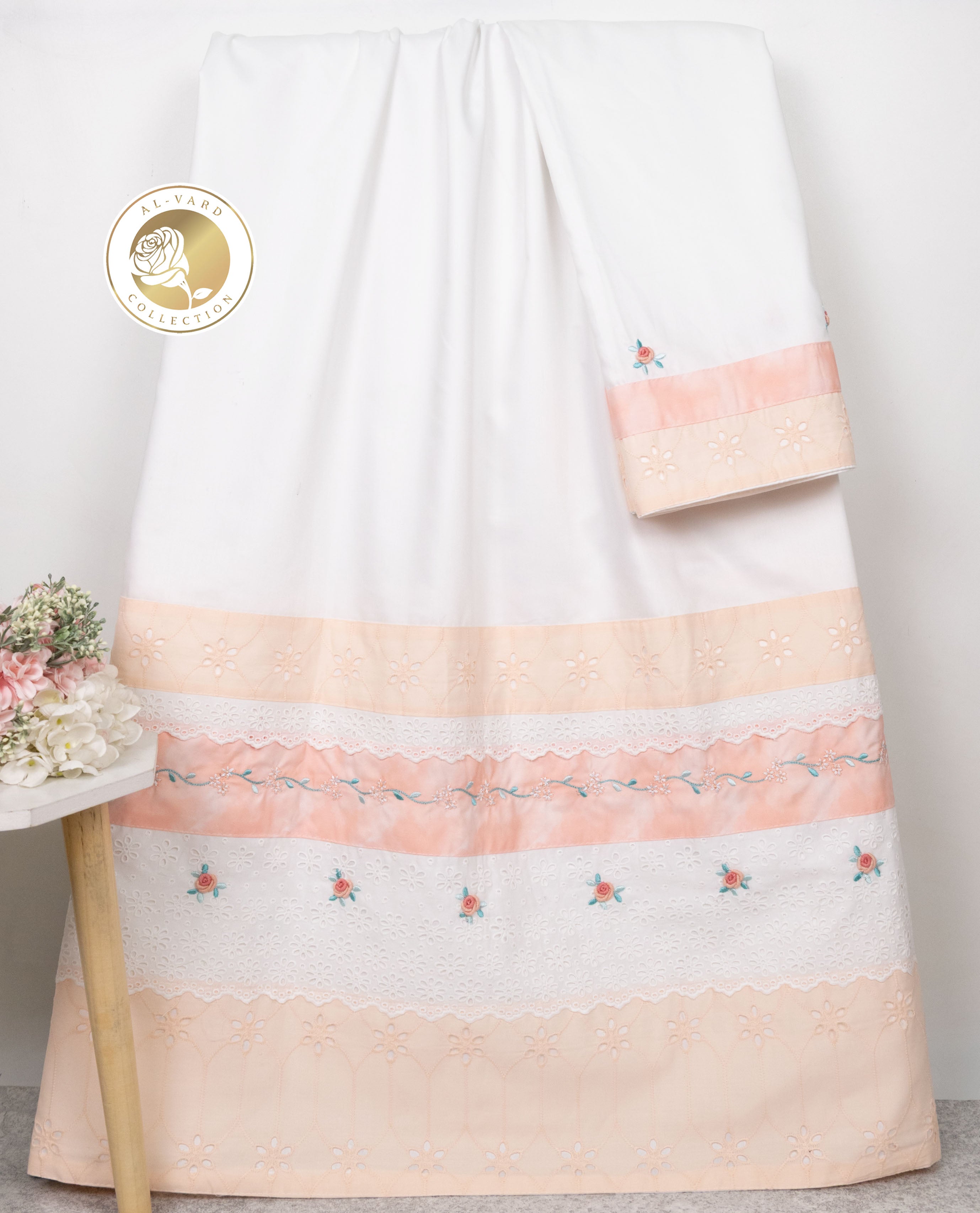 White Rida With Smart Floral Lace Smart Panel & Embroidery Bullion Work