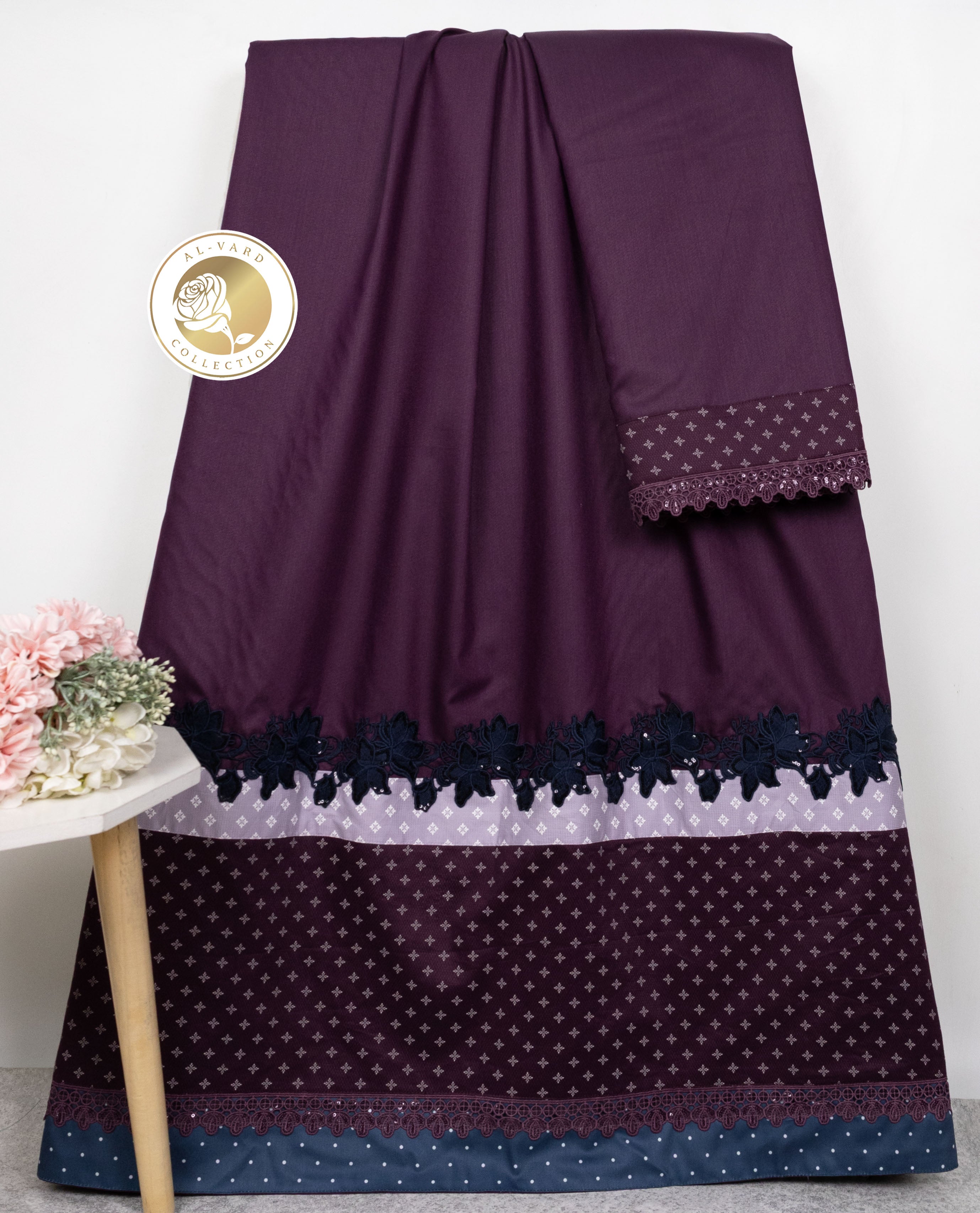 Dark Magenta Rida With Smart Dark Lace & Floral Printed Panel