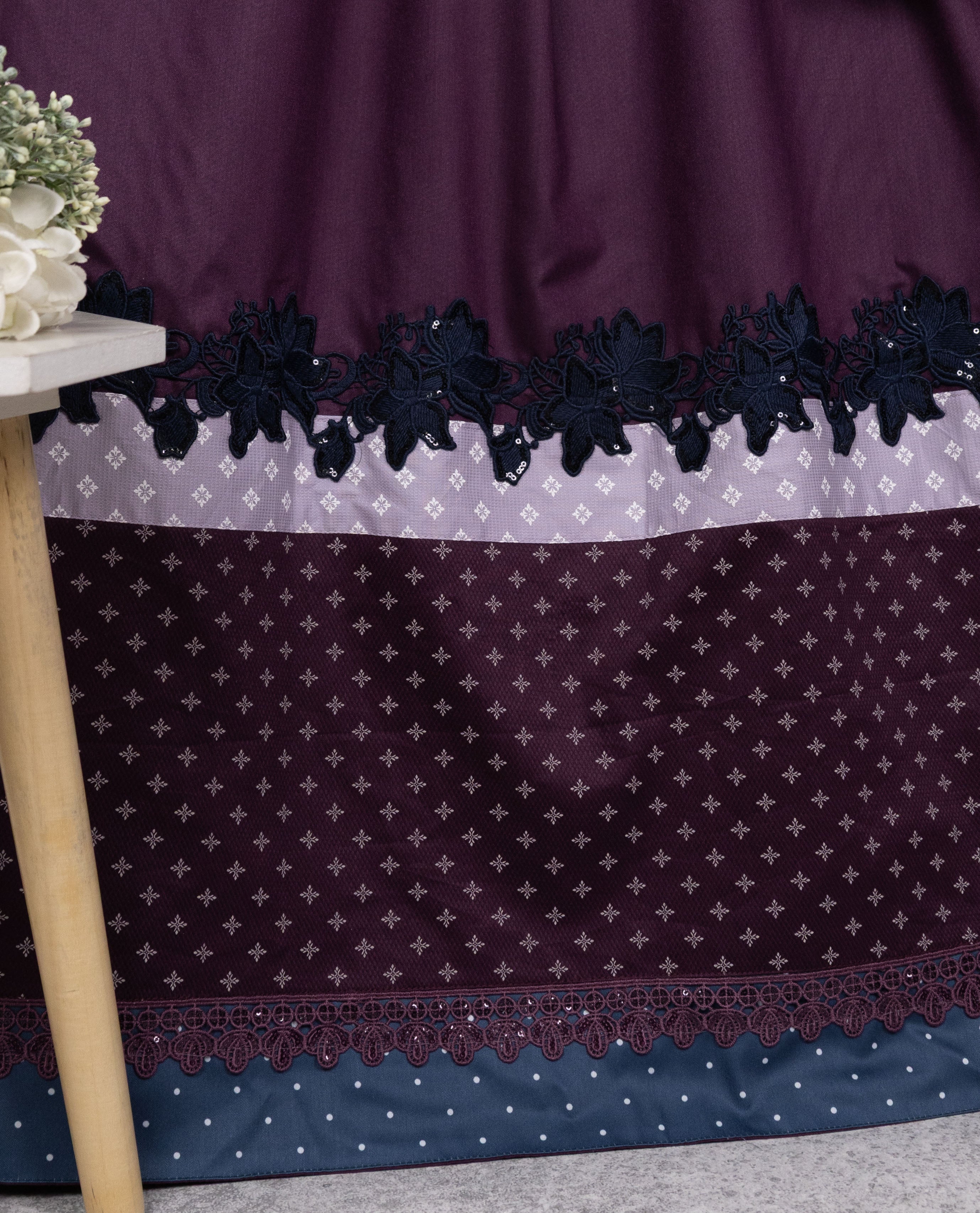Dark Magenta Rida With Smart Dark Lace & Floral Printed Panel