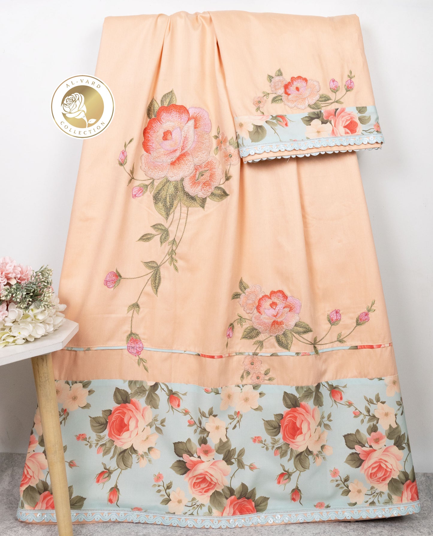 Peach Rida With Smart Floral Panel Pipin & Same Floral Embroidery Work