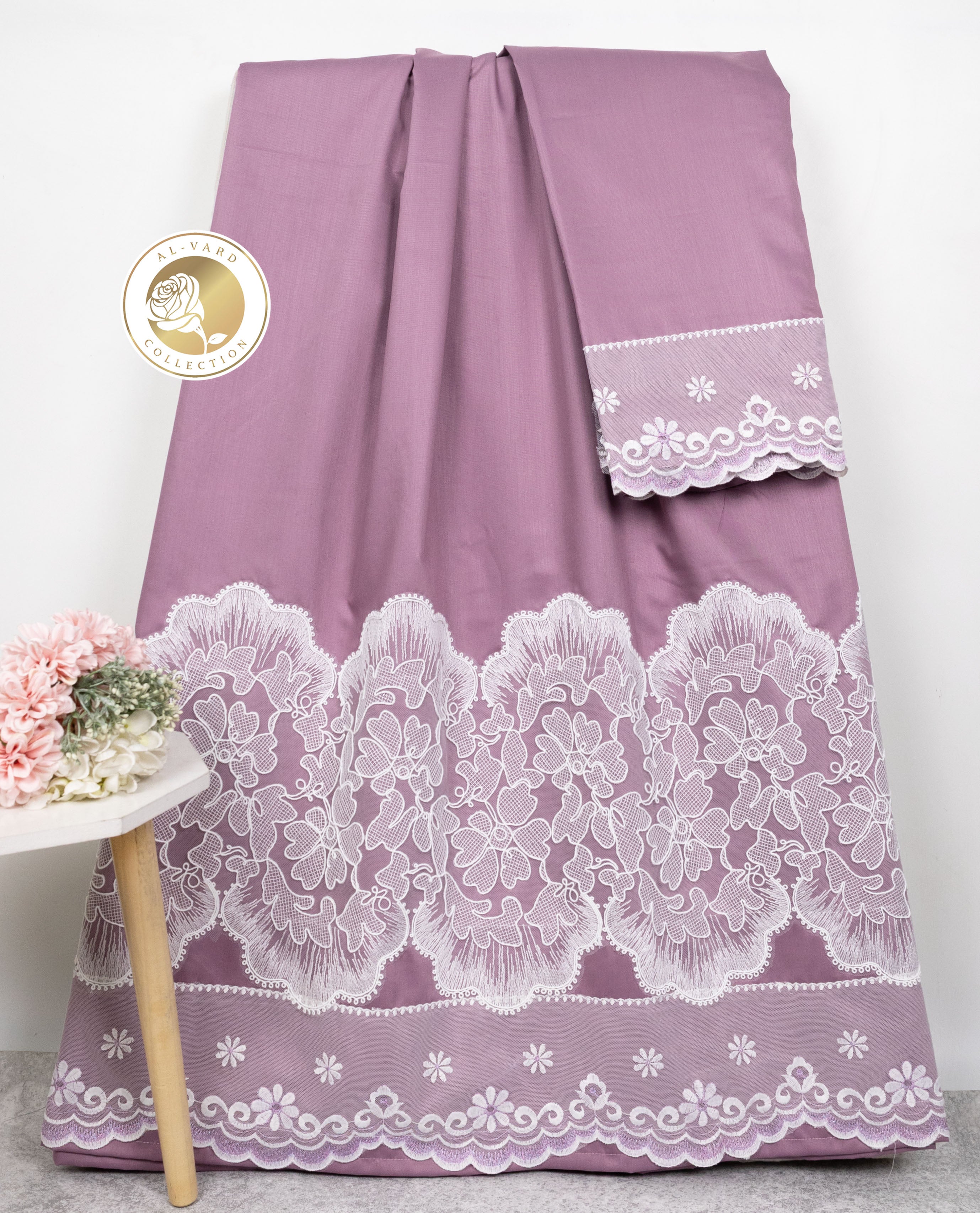 Dusty Mauve Rida With Smart Floral White Lace & Smart Look