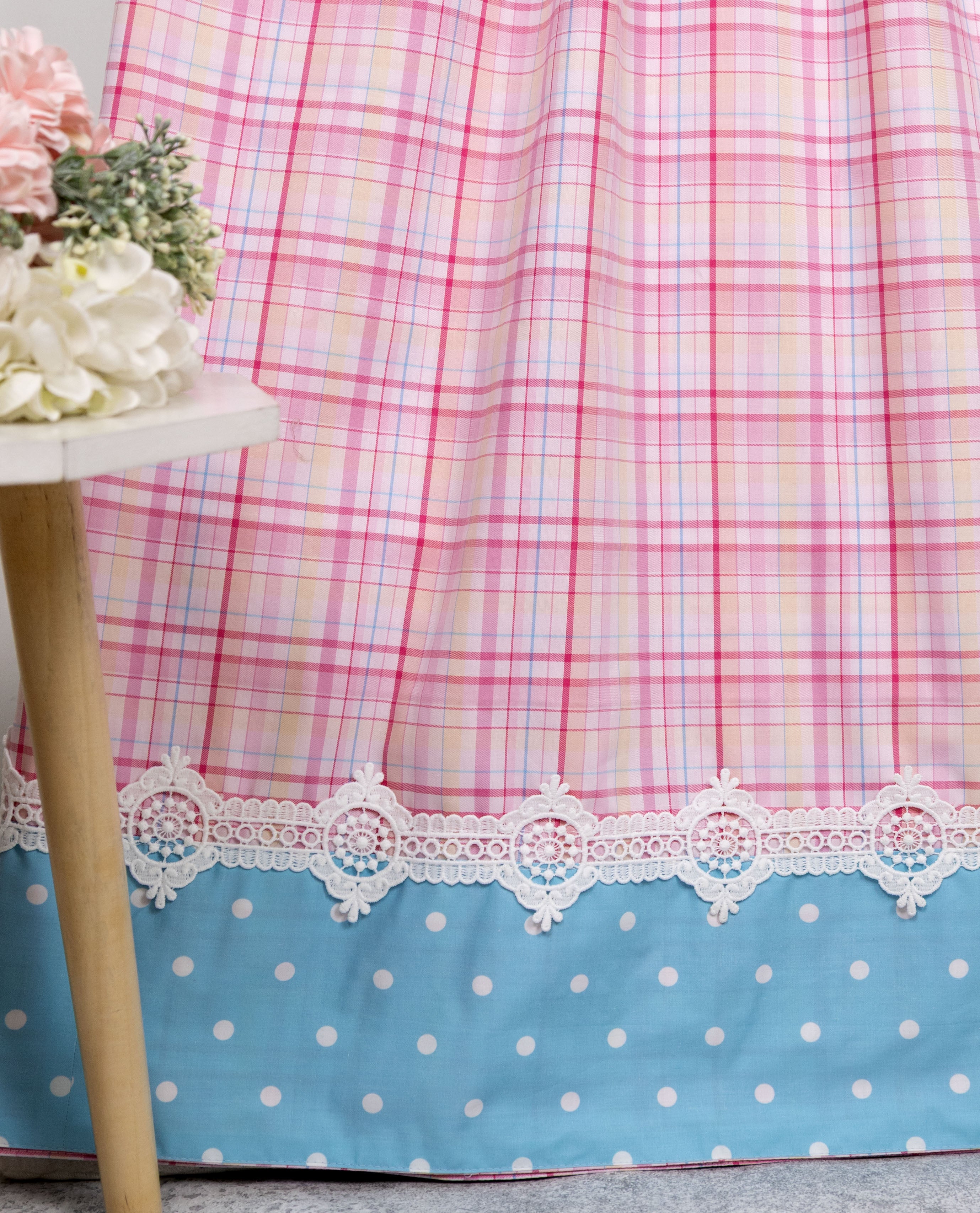 Burburry Checks Print Rida With Smart Lace & Smart Blue White Dots Panel