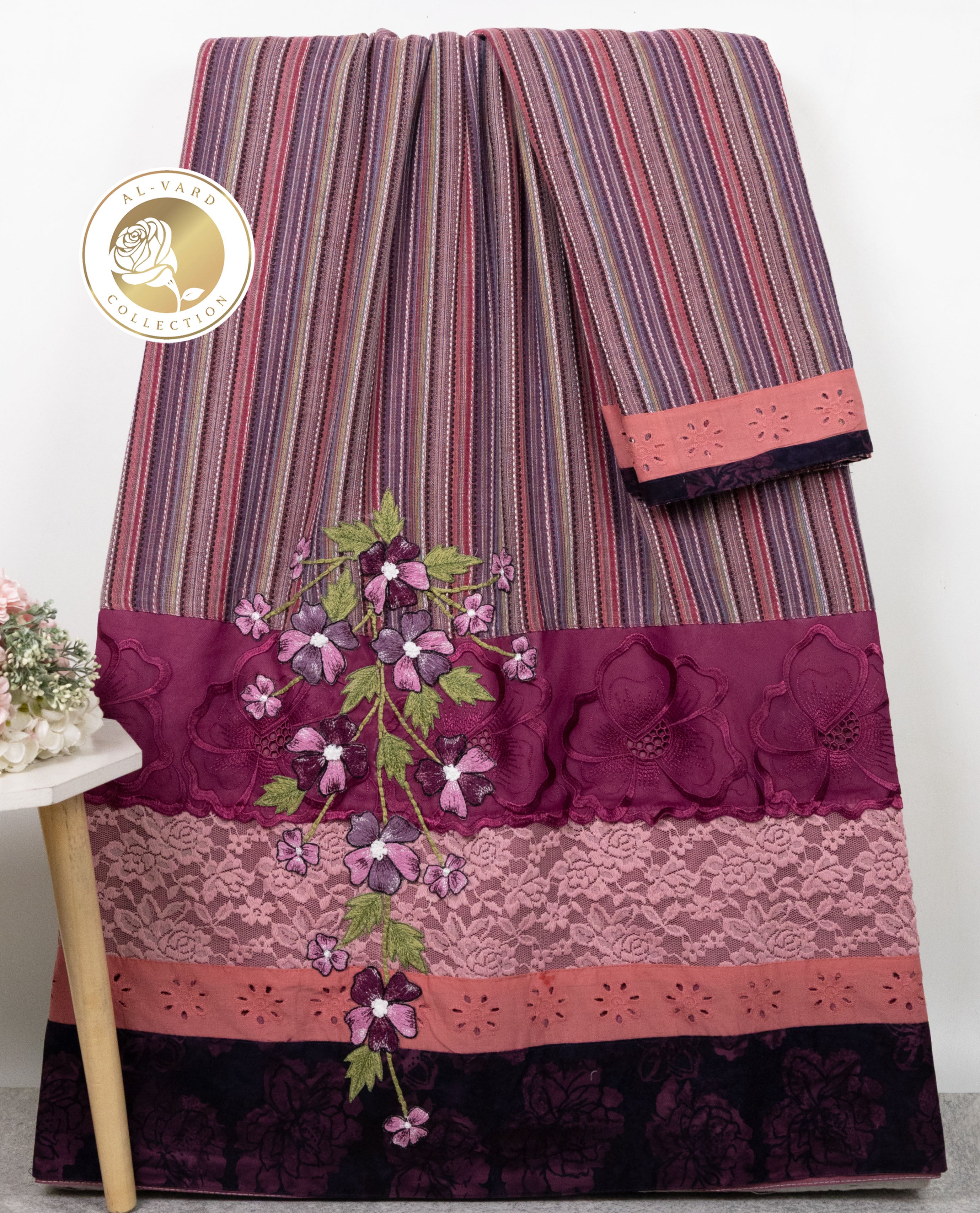 Multi Dark Stripes Rida With Smart Dark Lace & Floral Work On Lace-3600/-