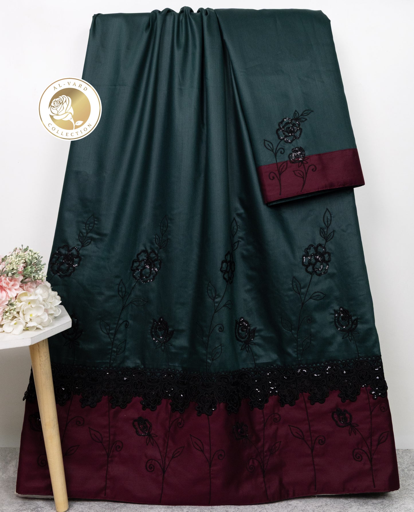 Dark Green Rida With Dark Maroon Panel Smart Black Lace & Embroidery Floral Work