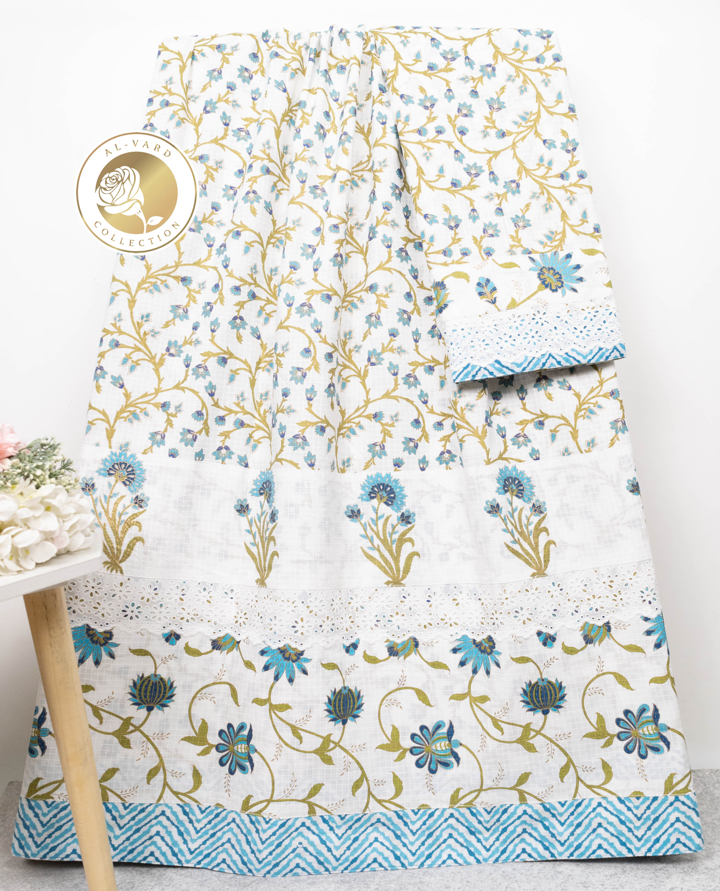 White Base Smart Batik Rida With Smart Floral Print Panel & Lace
