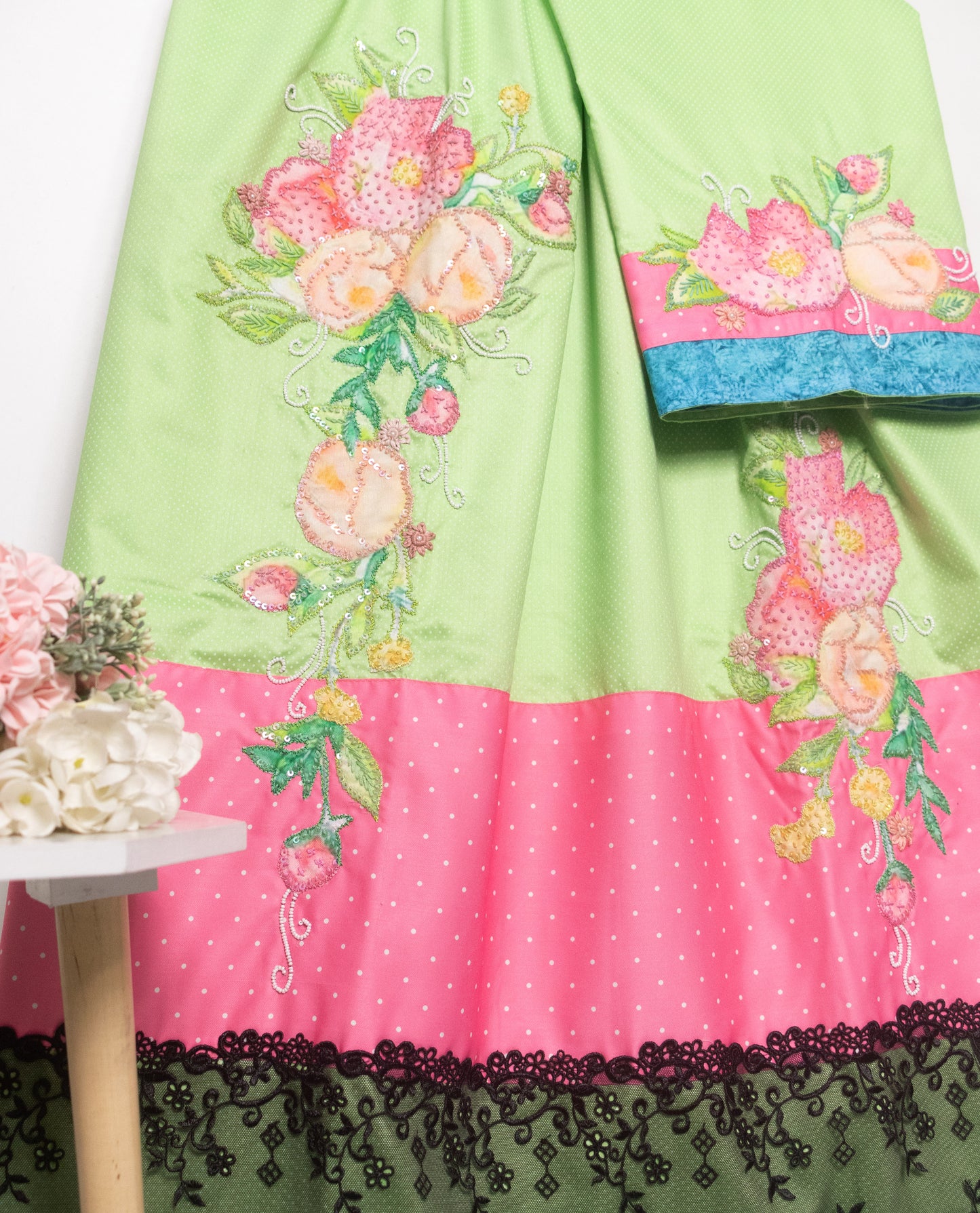 Fern Green Rida With Smart Tricolor Panel & Smart Black Lace