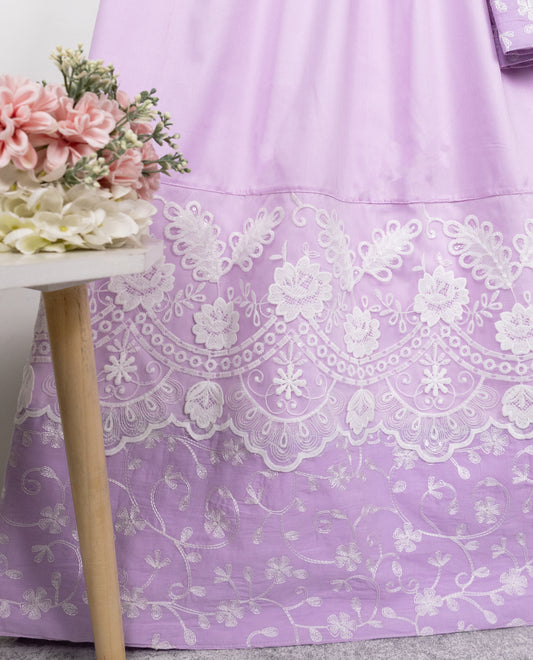 Lilac Rida With Smart Floral Lace & Smart Floral Worked Panel