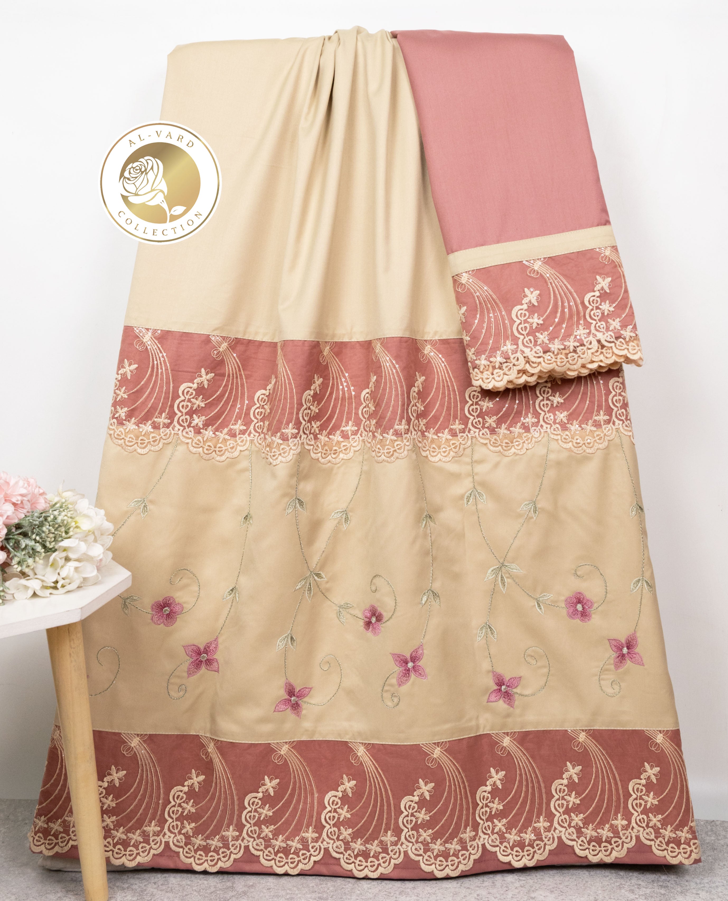 Beige Rida With Smart Floral Lace Floral Embroidery On Lace & Smart Dusty Rose Pardi