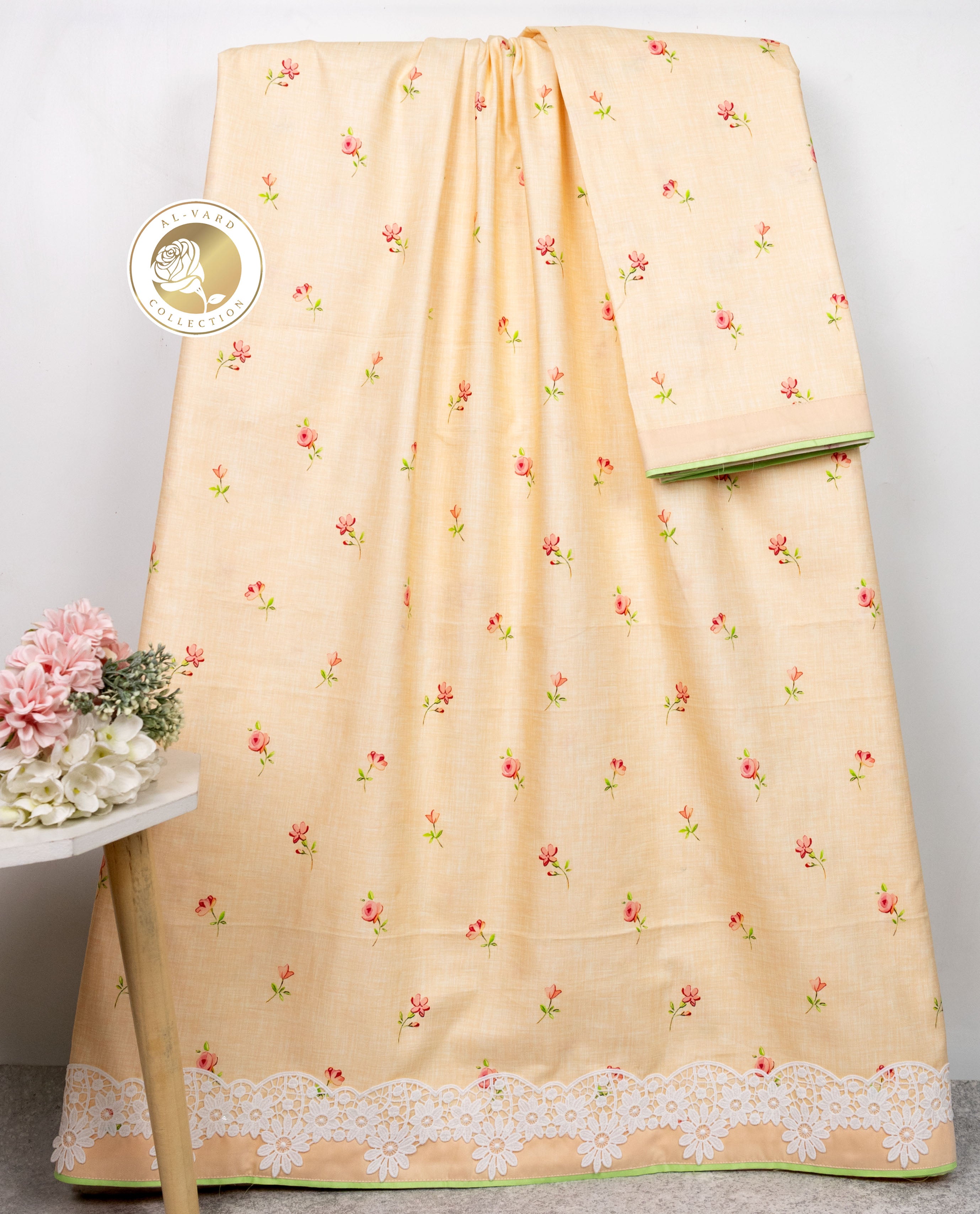 Light Yellow Rida With Smart Floral Print & Smart Lace
