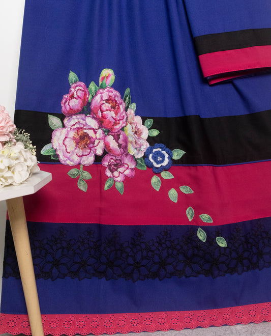 Royal Blue Rida With Smart Dark Color Panel Lace & Floral Applique Bunch