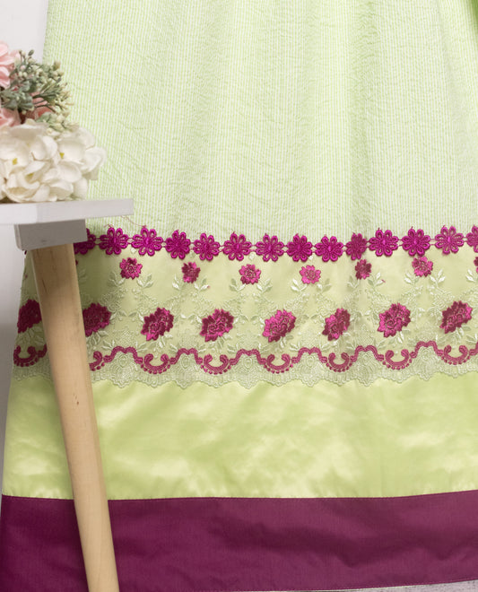 Light Green Popcorn Rida With Smart Panel & Lace