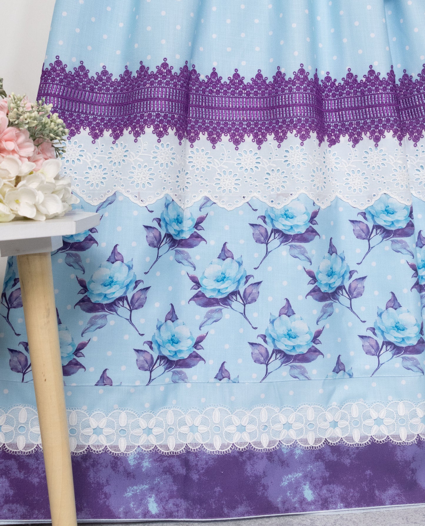 Light Blue White Dots Rida With Smart Floral Panel & Purple Lace