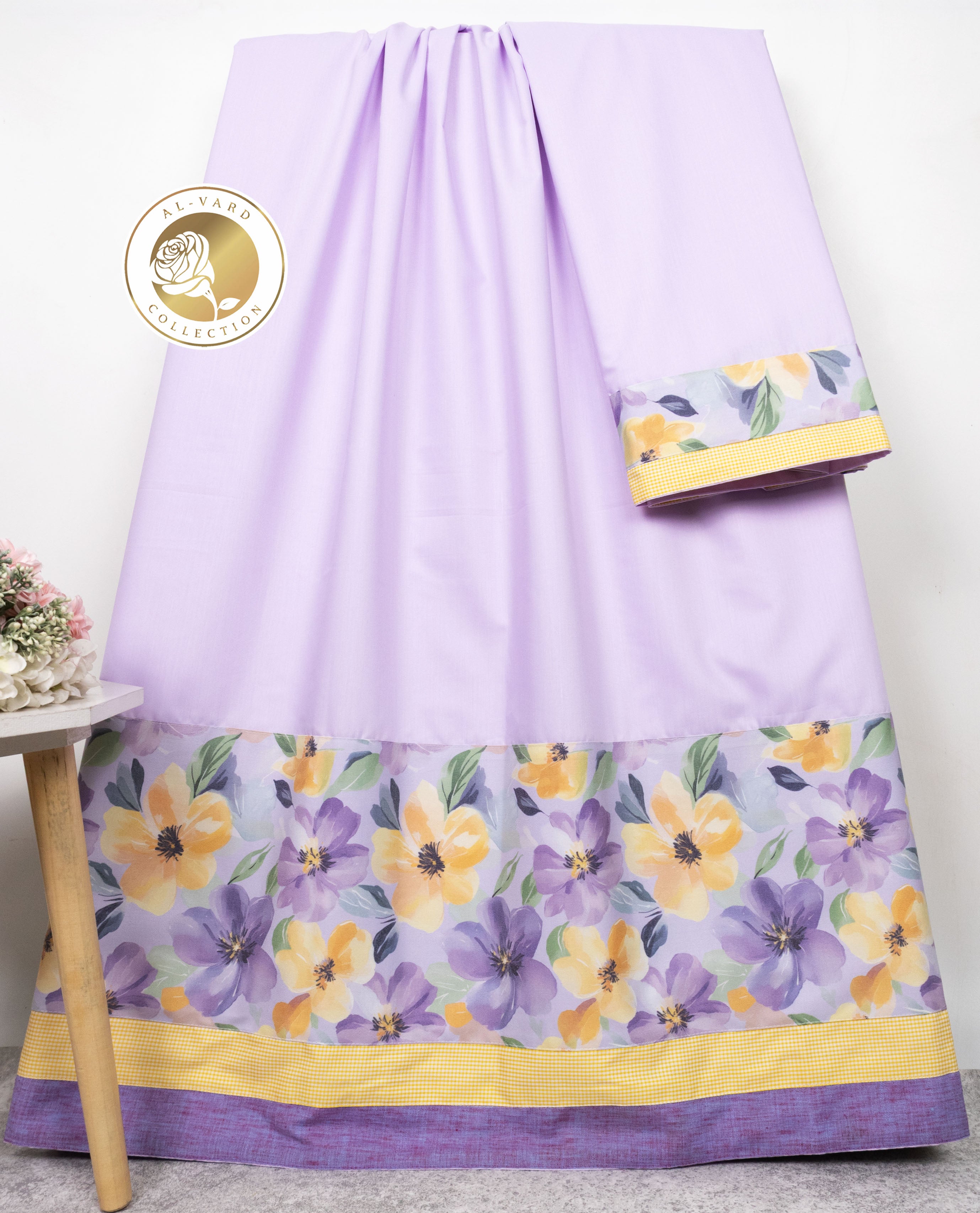 Lilac Rida With Smart Floral Printed Panel & Plain Two Color Belt