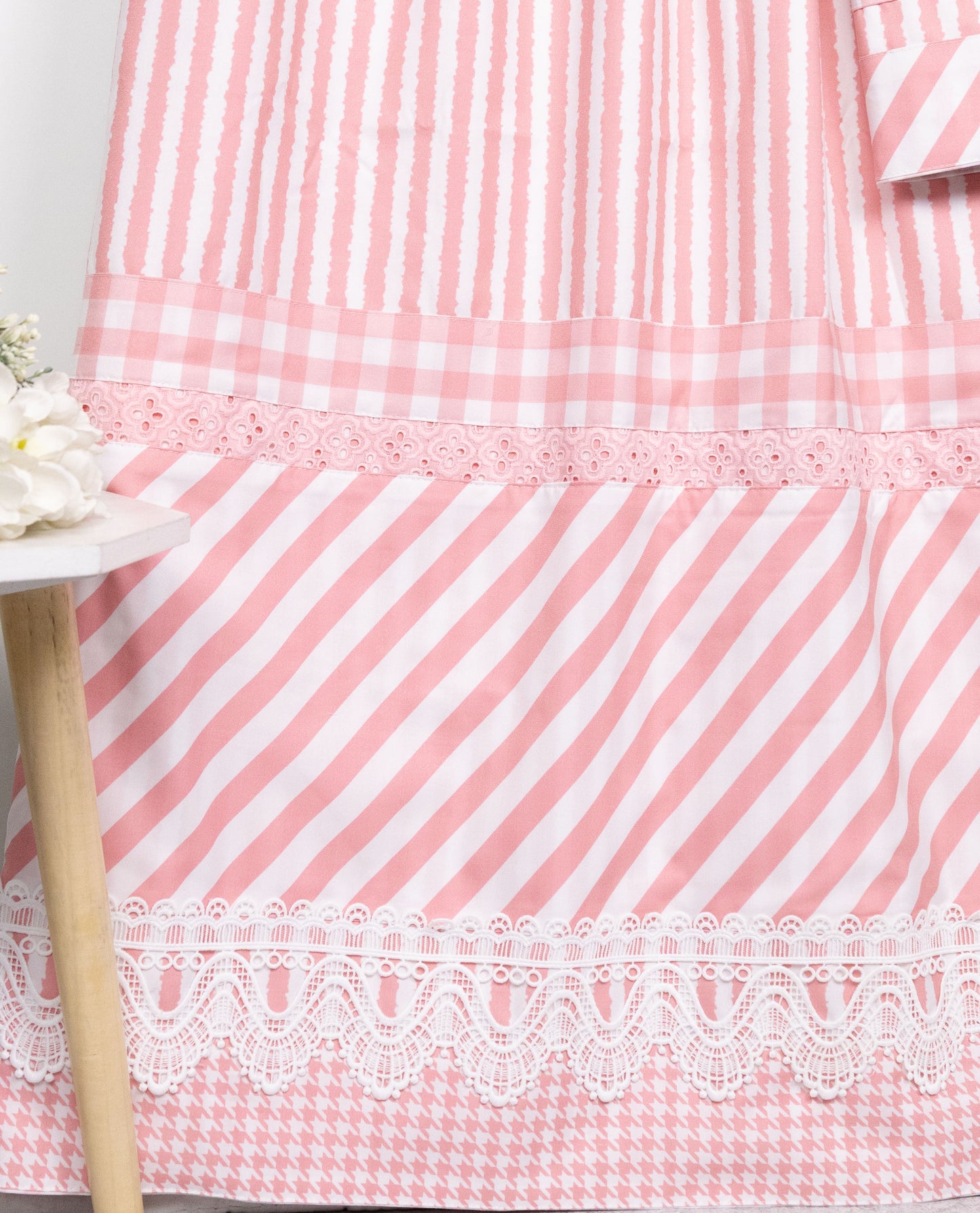Baby Pink & White Stripes Rida With Checks Lining Panel & Smart Lace