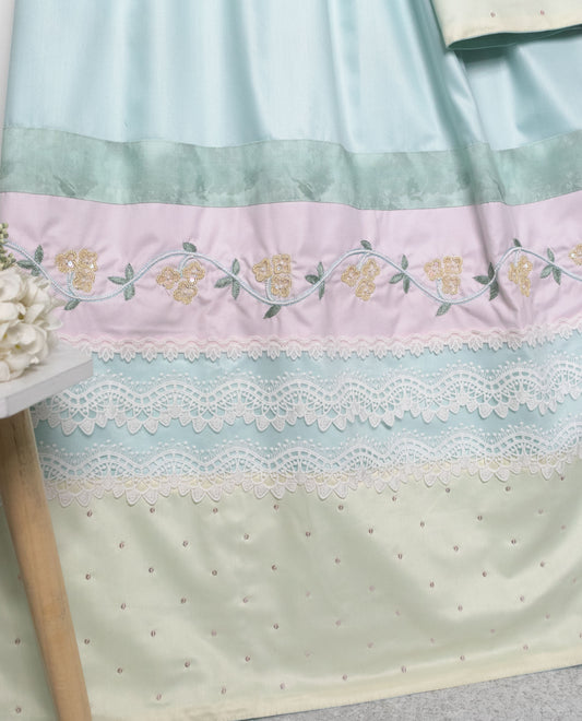 Light Blue Rida With Smart Lace Panel & Floral Aari Work