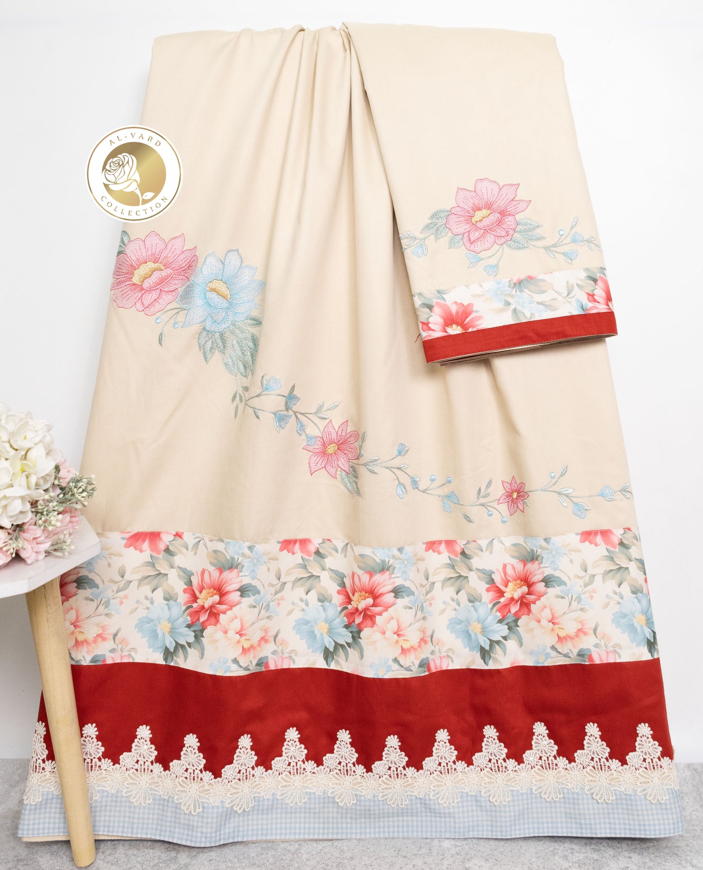 Beige Rida With Floral Embroidery Work & Smart Floral Print Panel & Laces