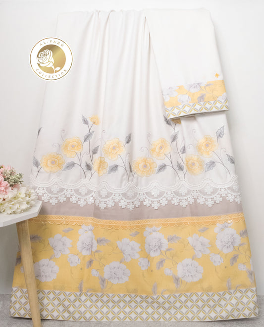 Off White Rida With Floral Panel & Floral Embroidery Work