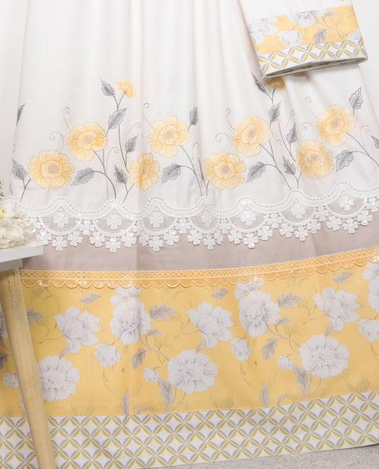 Off White Rida With Floral Panel & Floral Embroidery Work