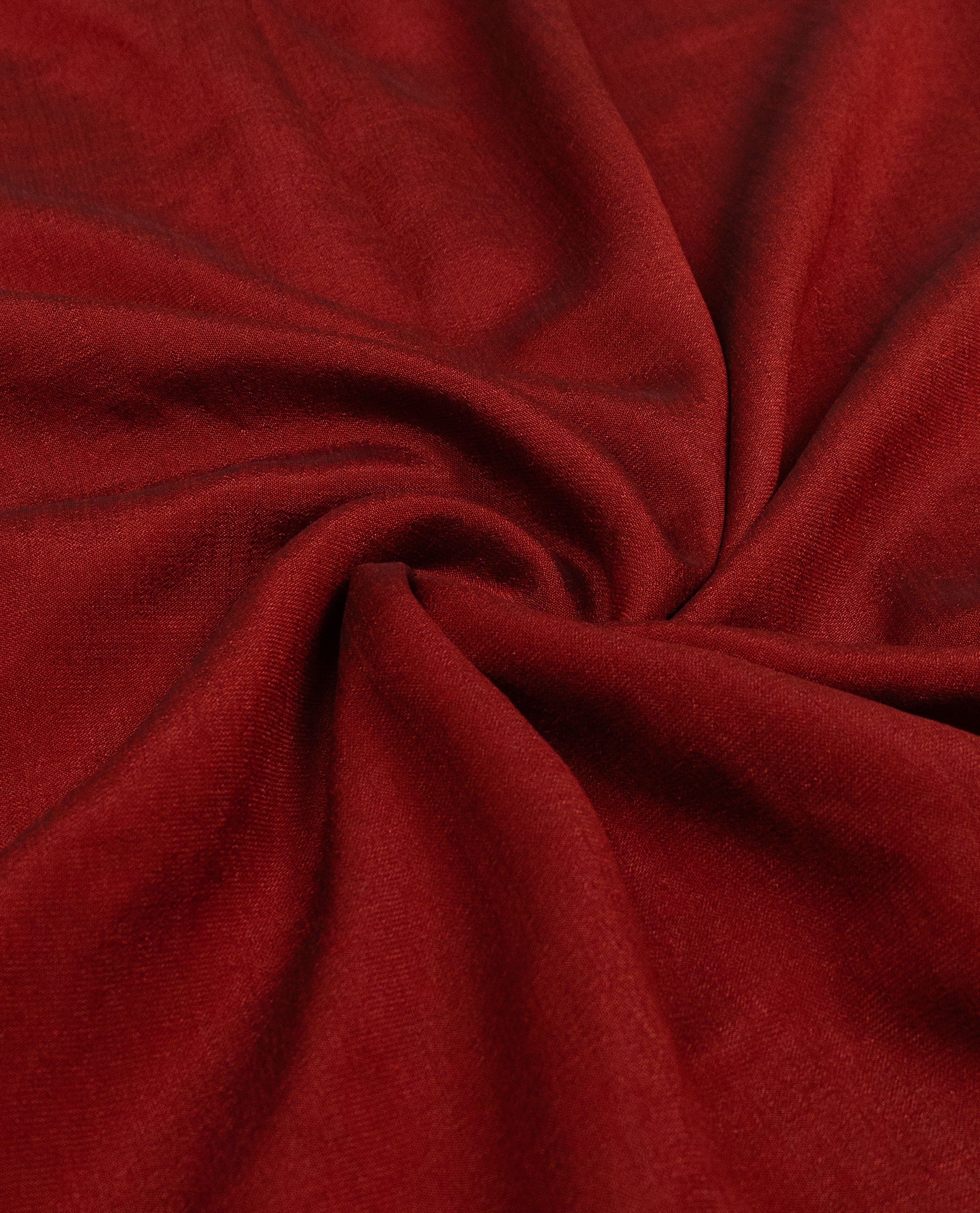 Dark Red Green 90 grm Silk Rida With Smart Pattern & Smart Embroidery Border