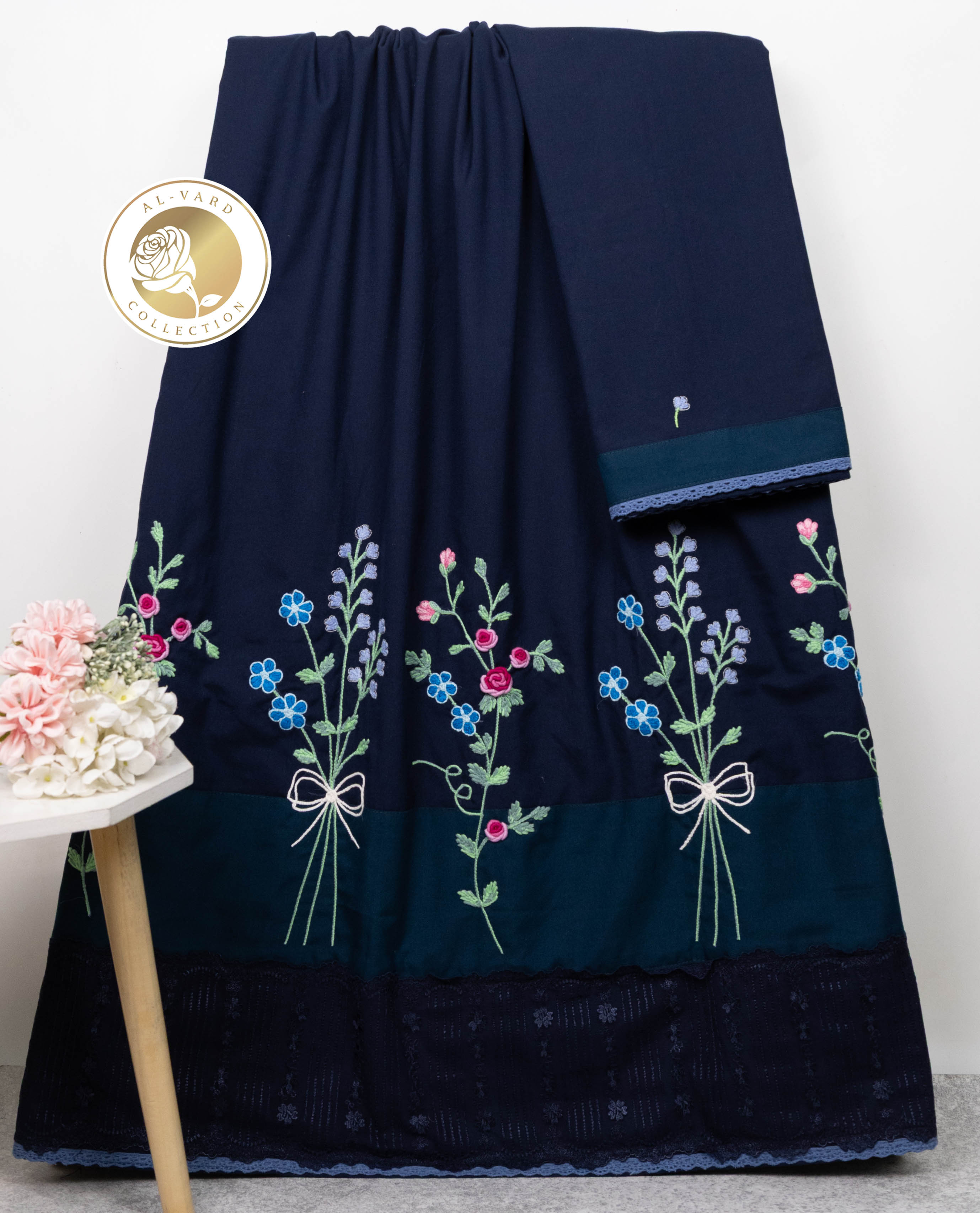 Navy Blue Rida With Beautiful Floral All Over Work & Smart Dark Color Lace