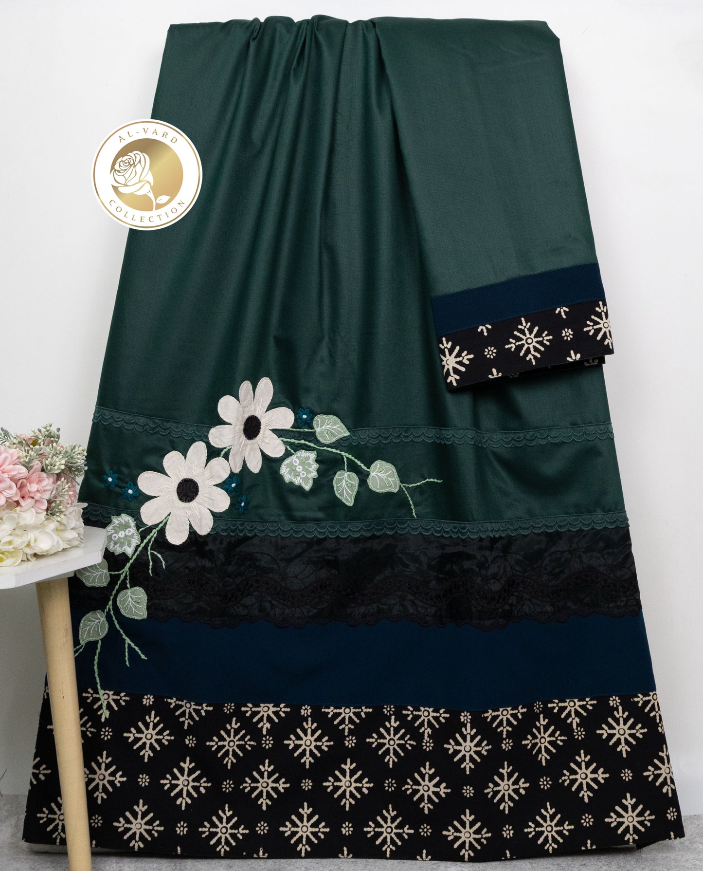 Dark Green Rida With Smart Batik Panel Dark Lace & Smart Floral Work