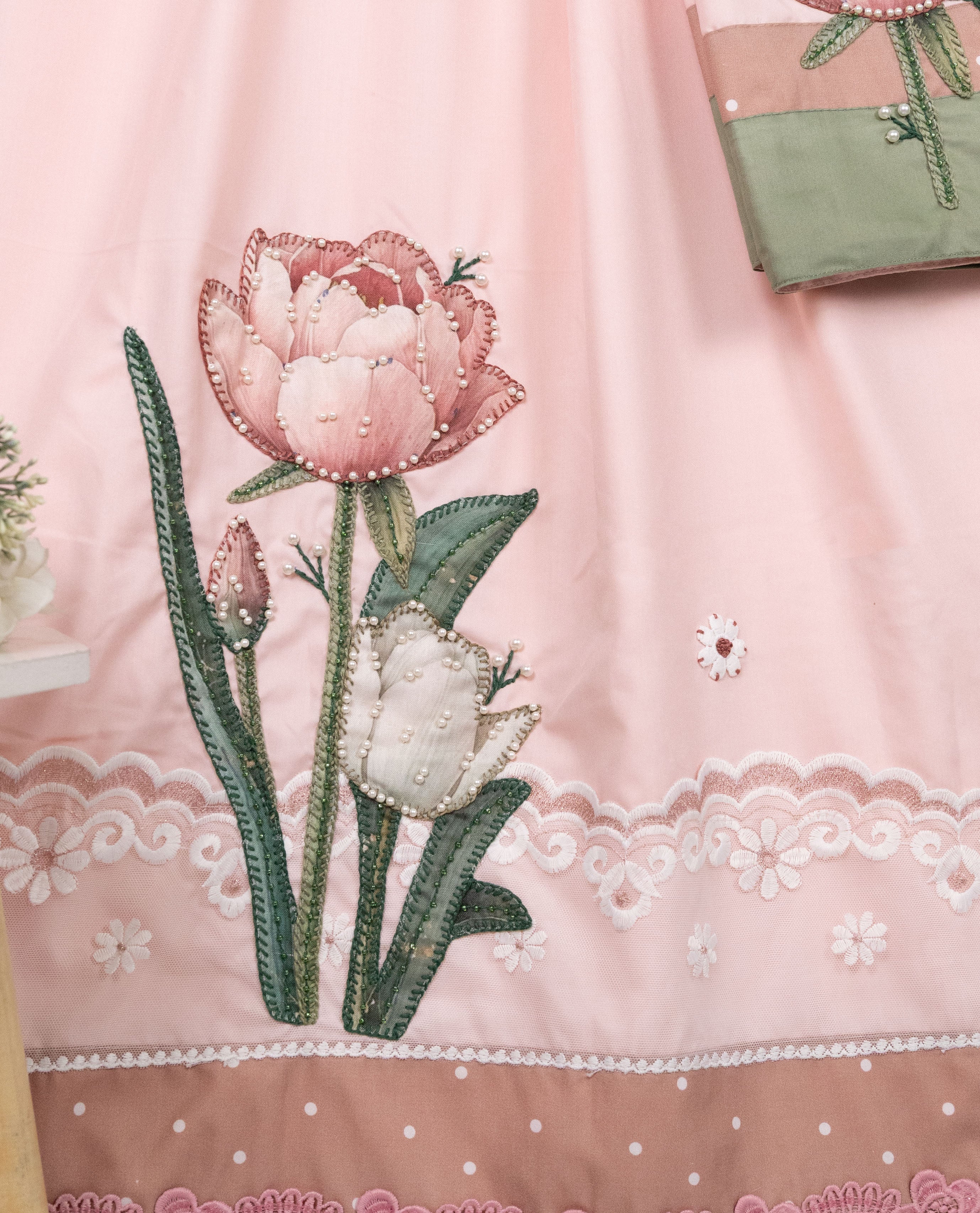 Baby Pink Rida With Smart Panel Smart Lace & Floral Applique Work