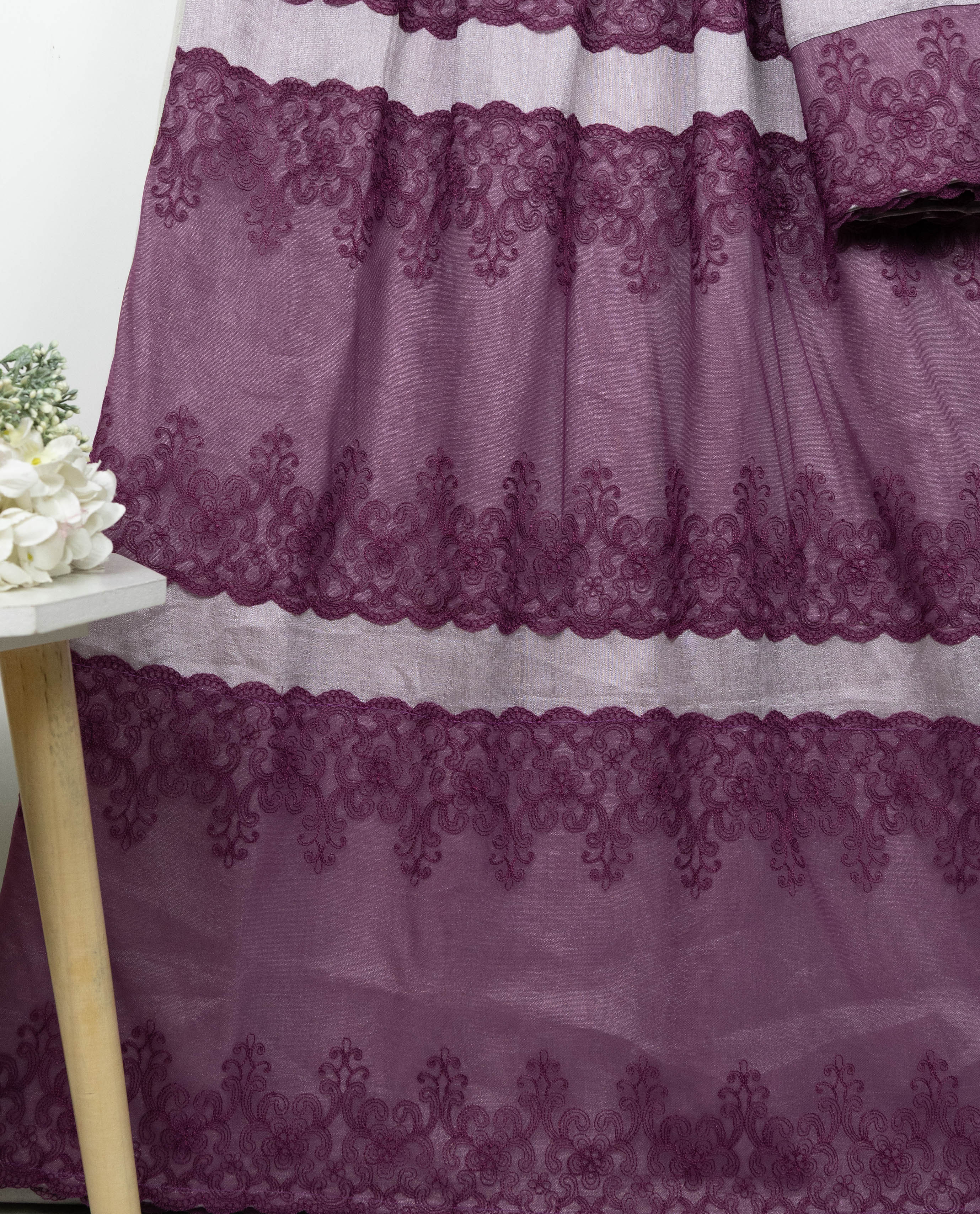 Greyish Purple Rida With Smart High Dark Color Floral Lacing
