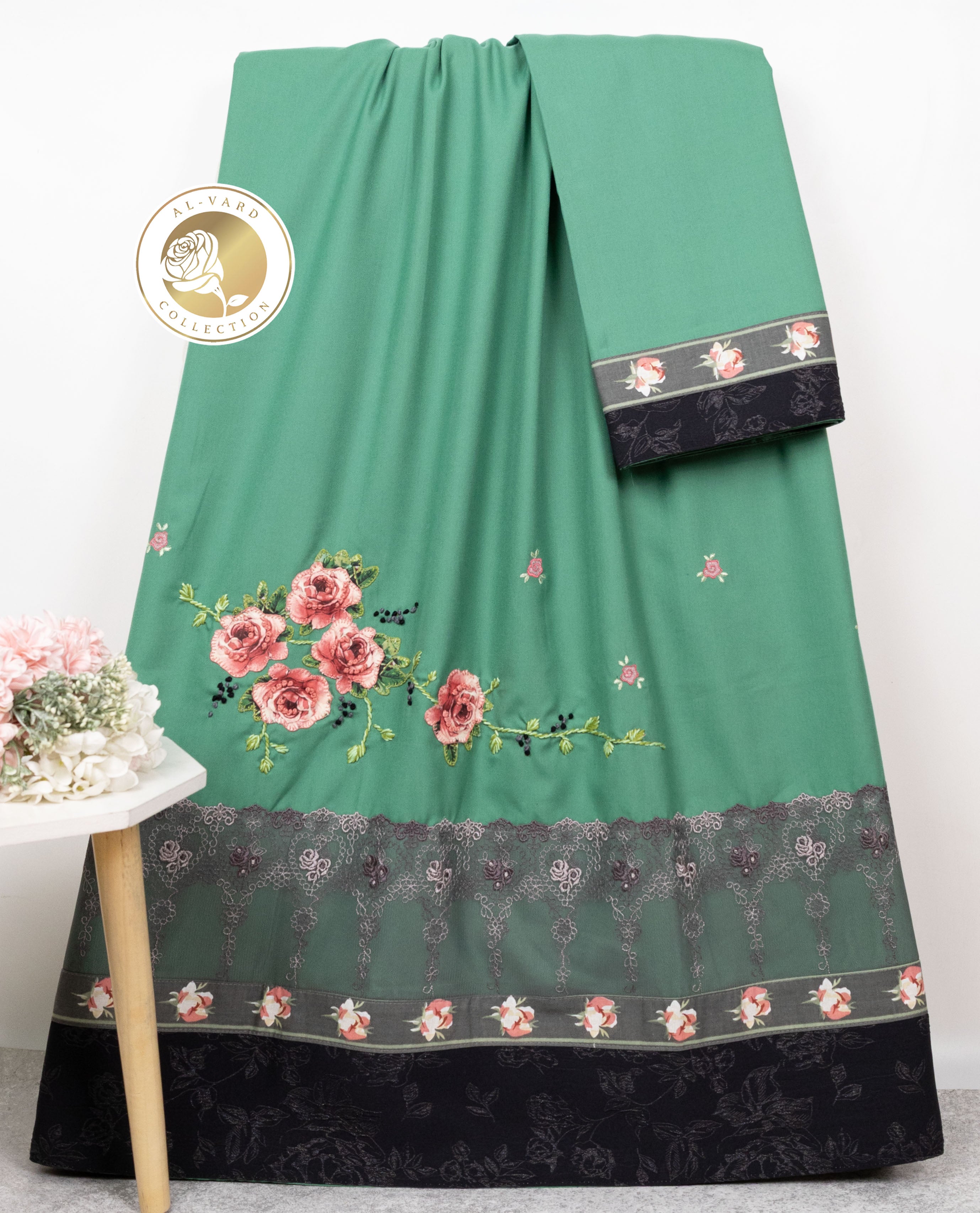 Jade Green Rida With Smart Floral Lacing Black Panel & Floral Work