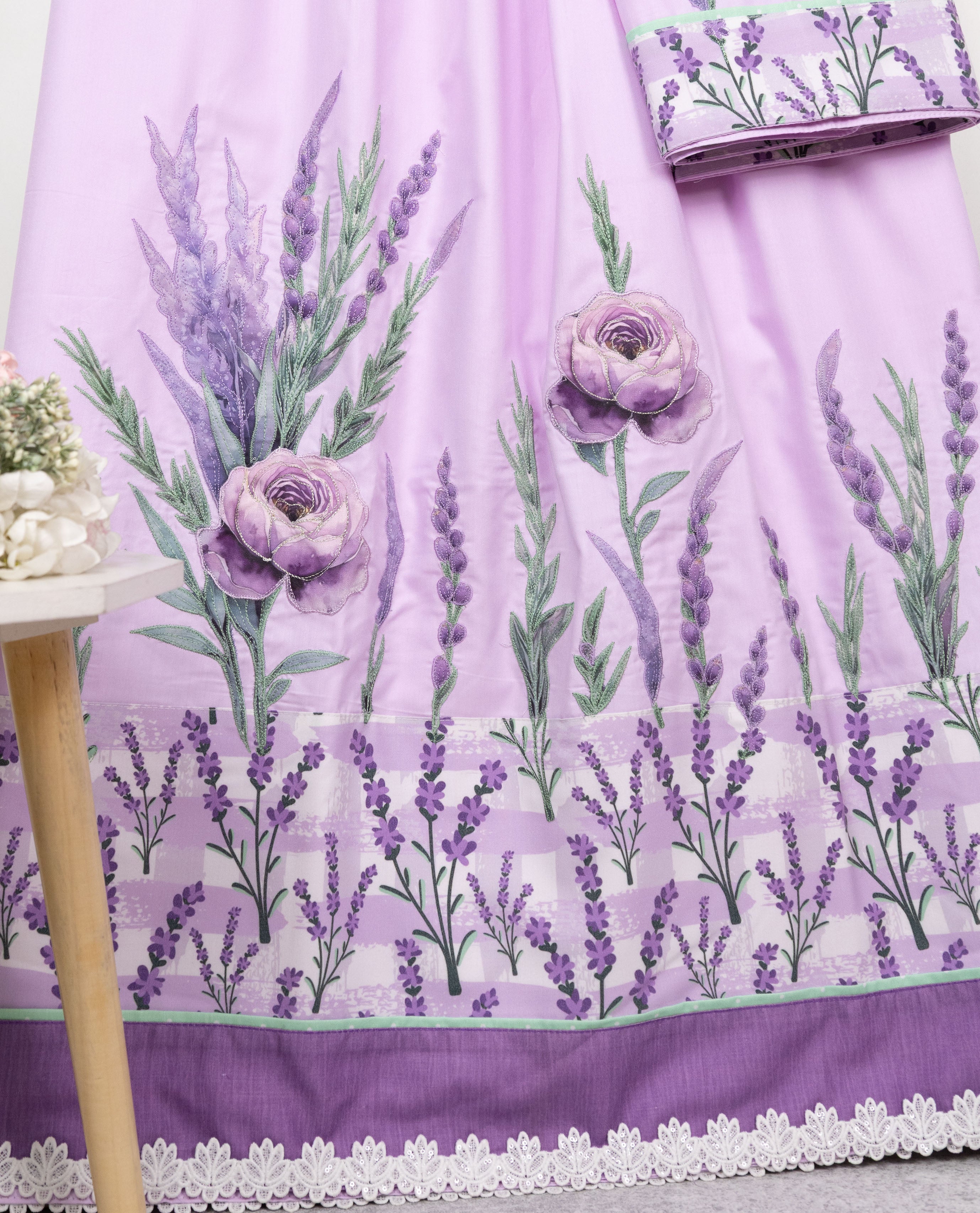 Light Purple Rida With Smart Lavender Floral Panel & Smart Lavander Floral Work