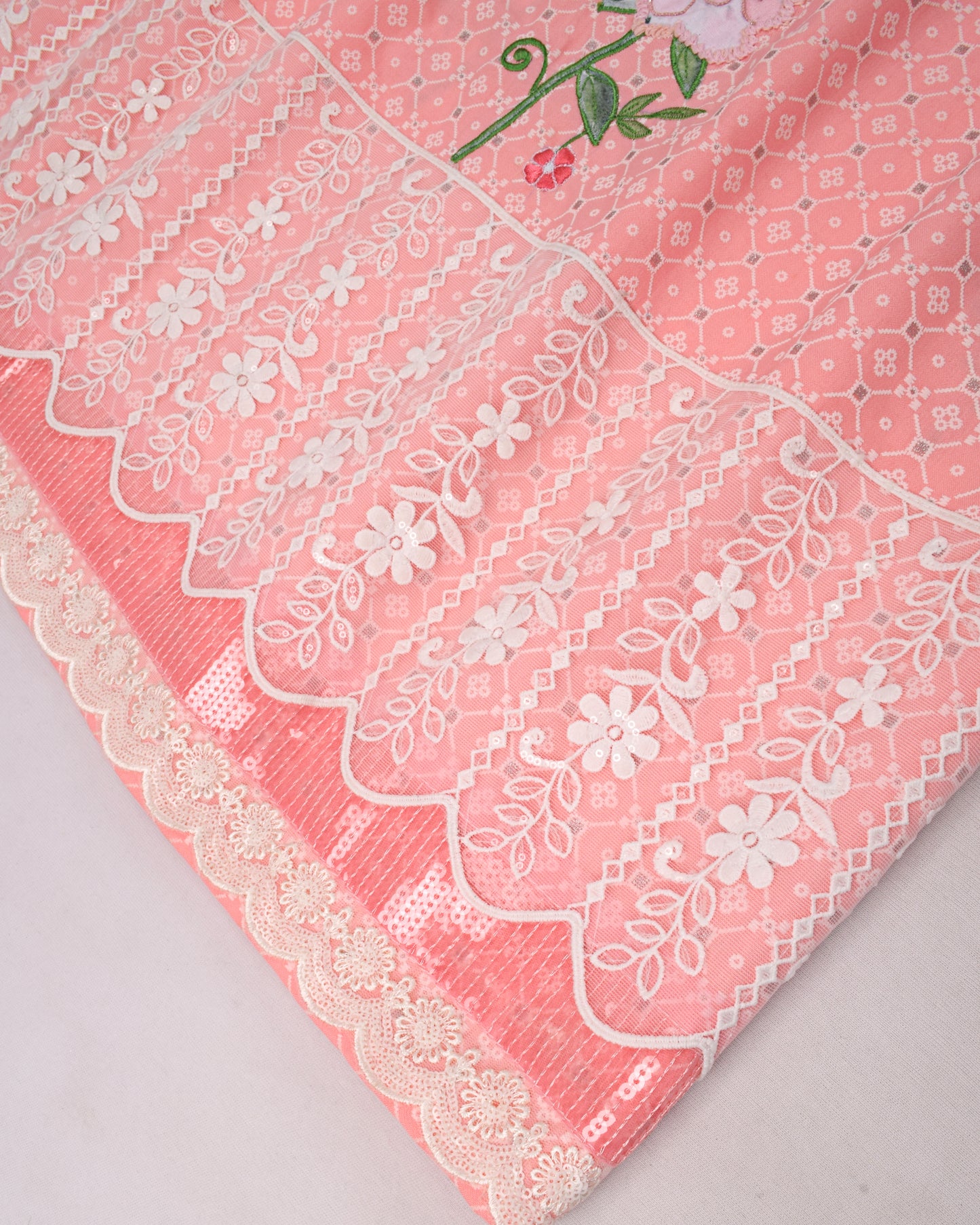 Peachish Pink Rida With Smart Lace & Floral Work
