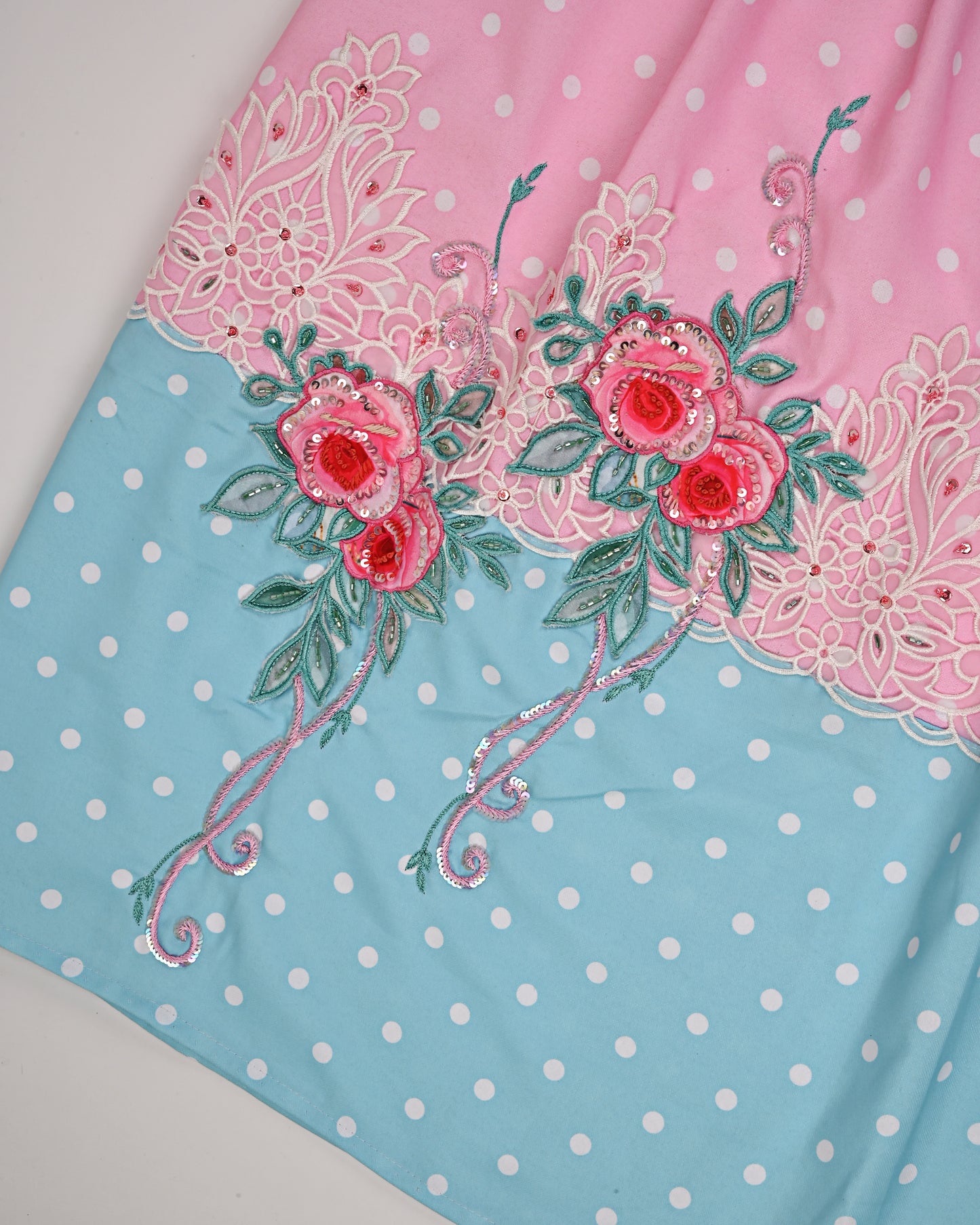 Light Pink & Blue Rida With Smart Lace & Floral Work With Aari TouchUp