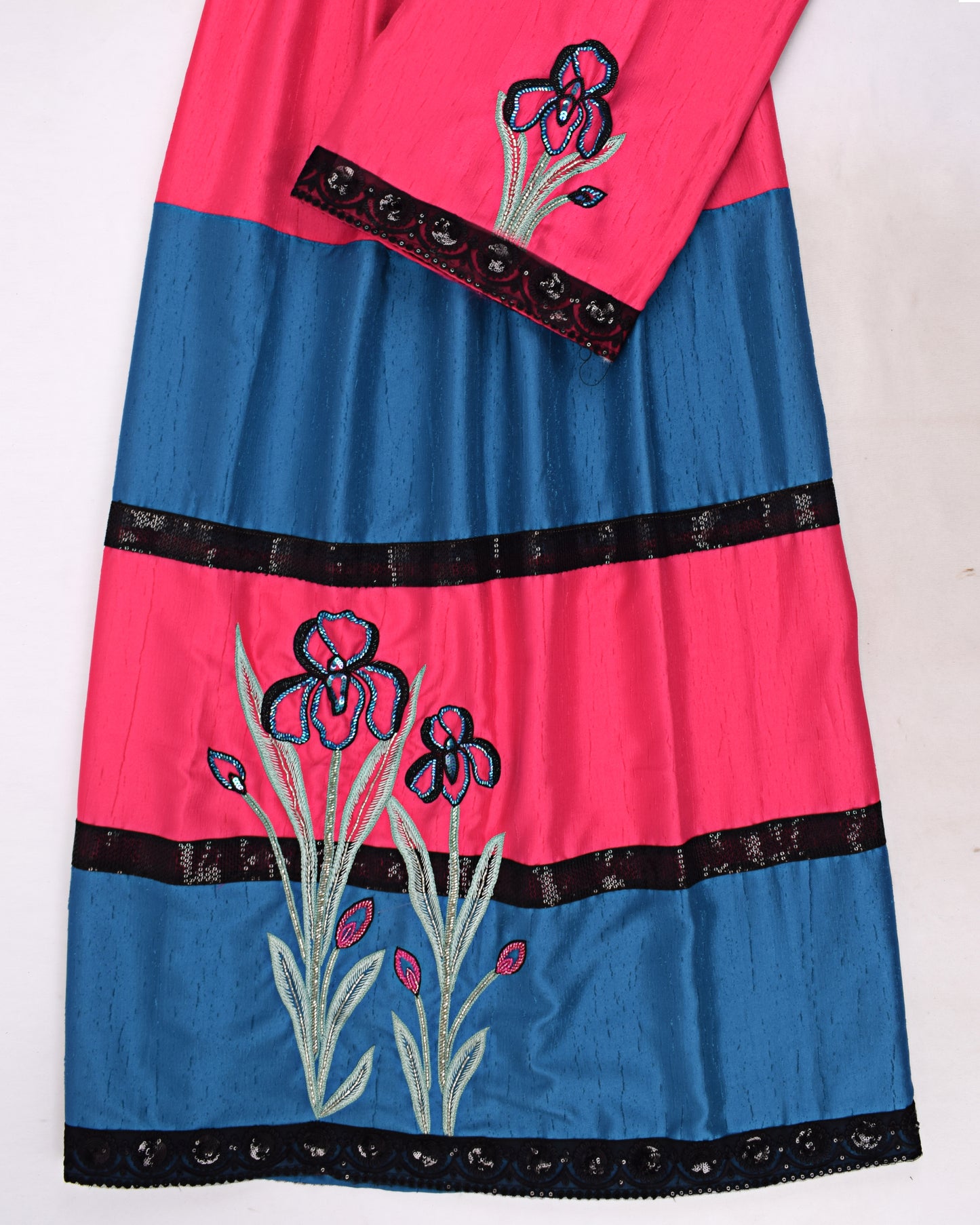 Hot Pink Peacock Blue Rida With Block Pattern & Smart Work