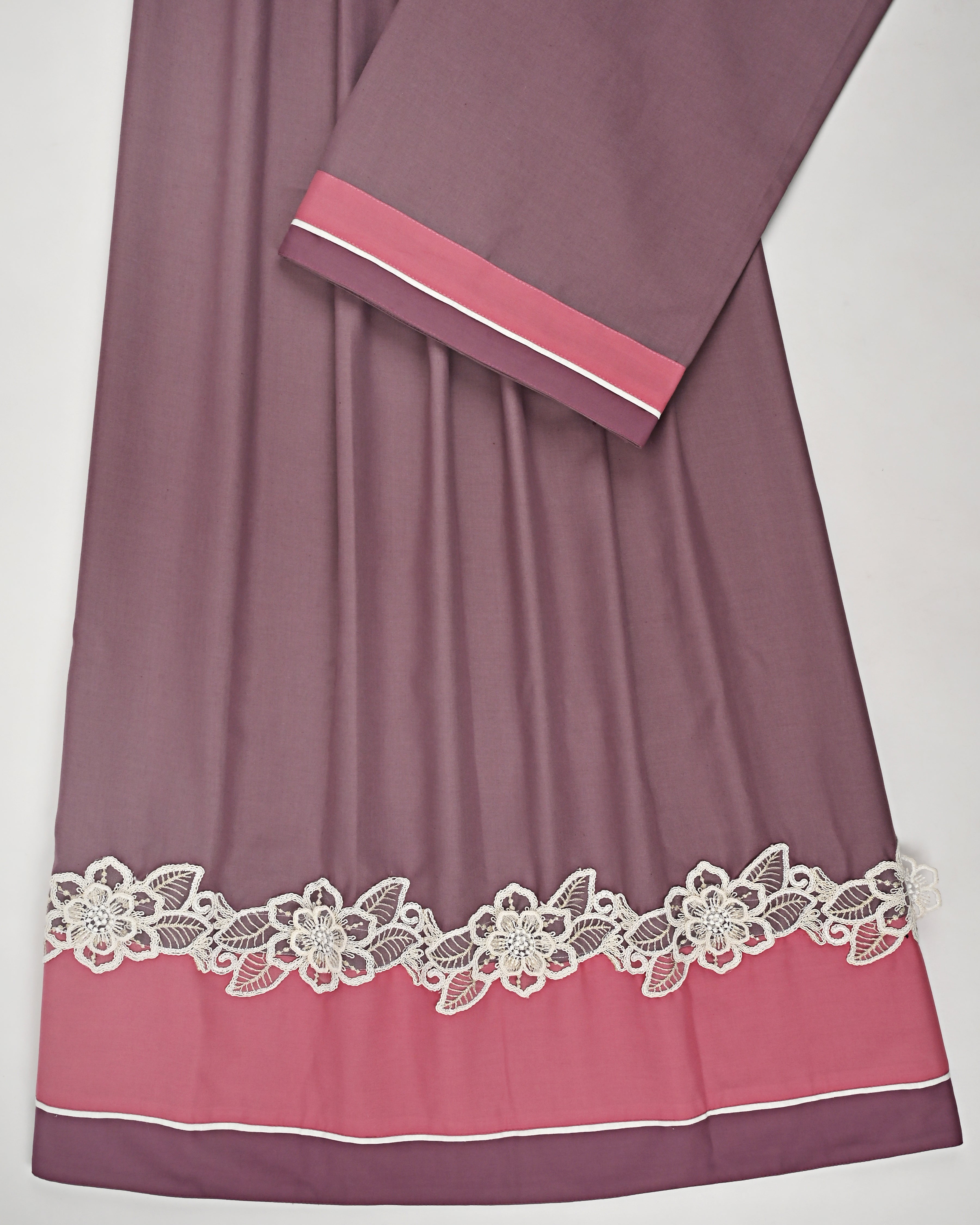 Dusty Orchid Rida With Smart Floral Lace & Smart Plain Panel