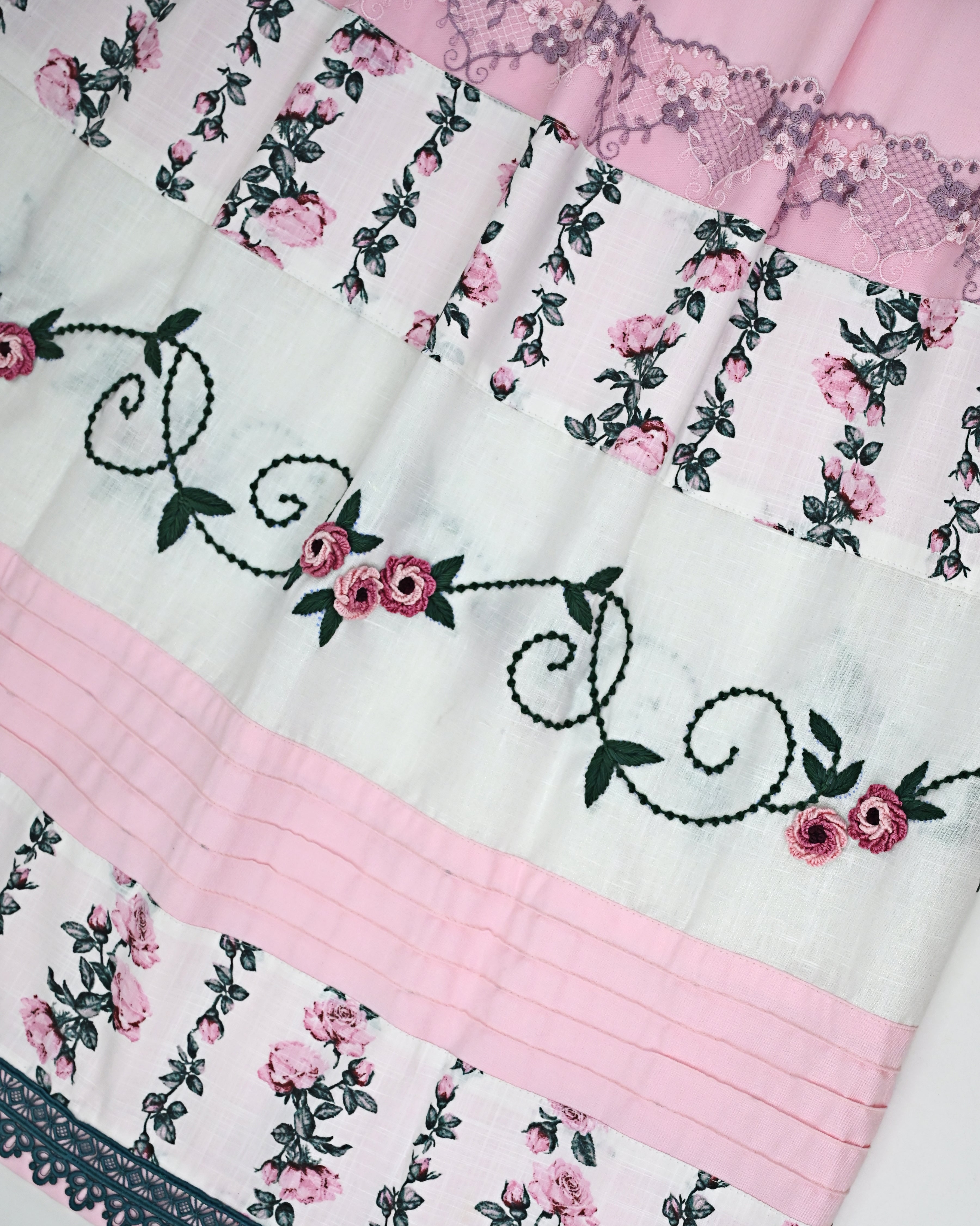 Light Pink Rida With Smart Floral Panel Smart Pintex & Smart Floral Border Work