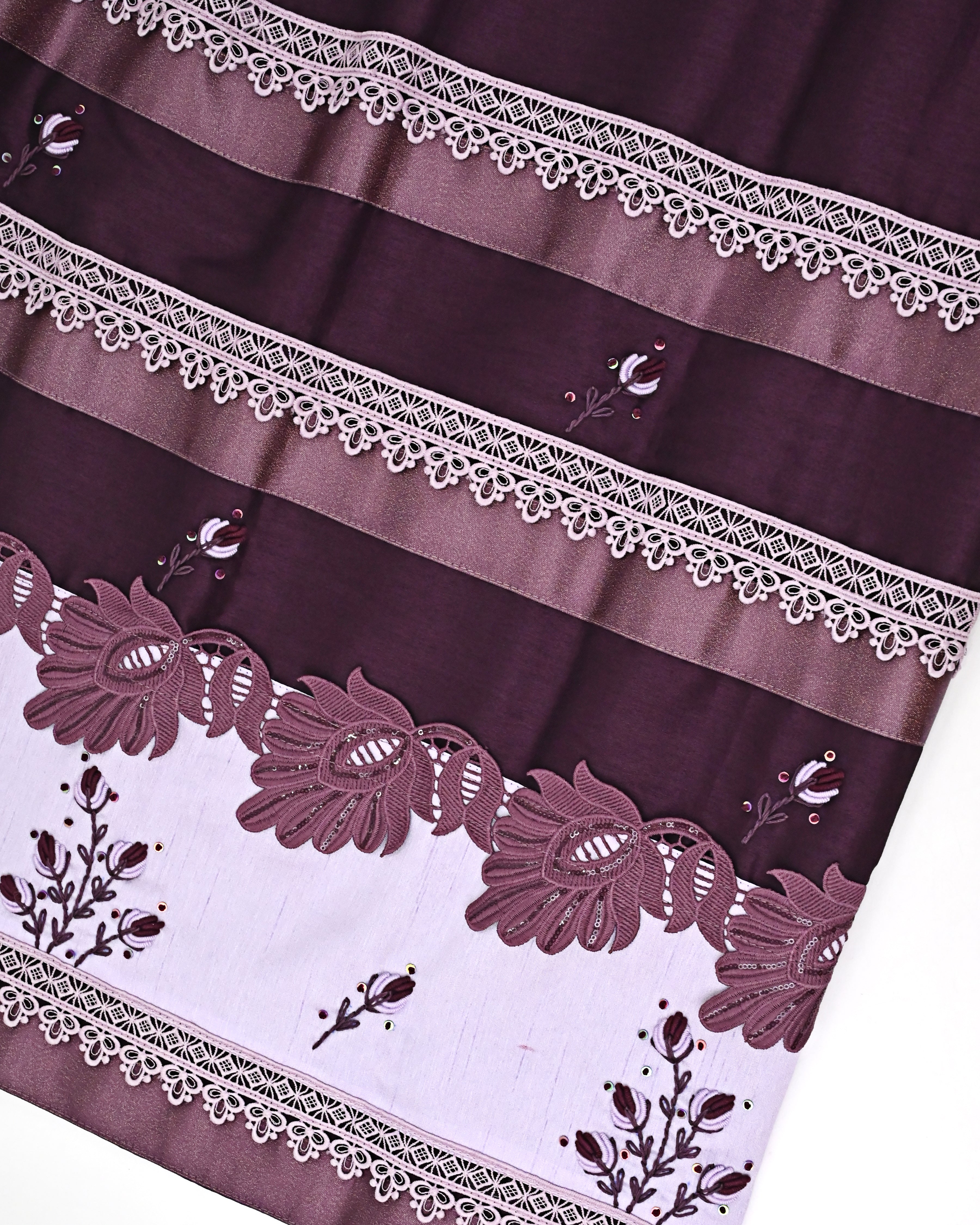 Dark Plum Rida With Smart Floral Work Dark Color Lacing & Dark Color Panel
