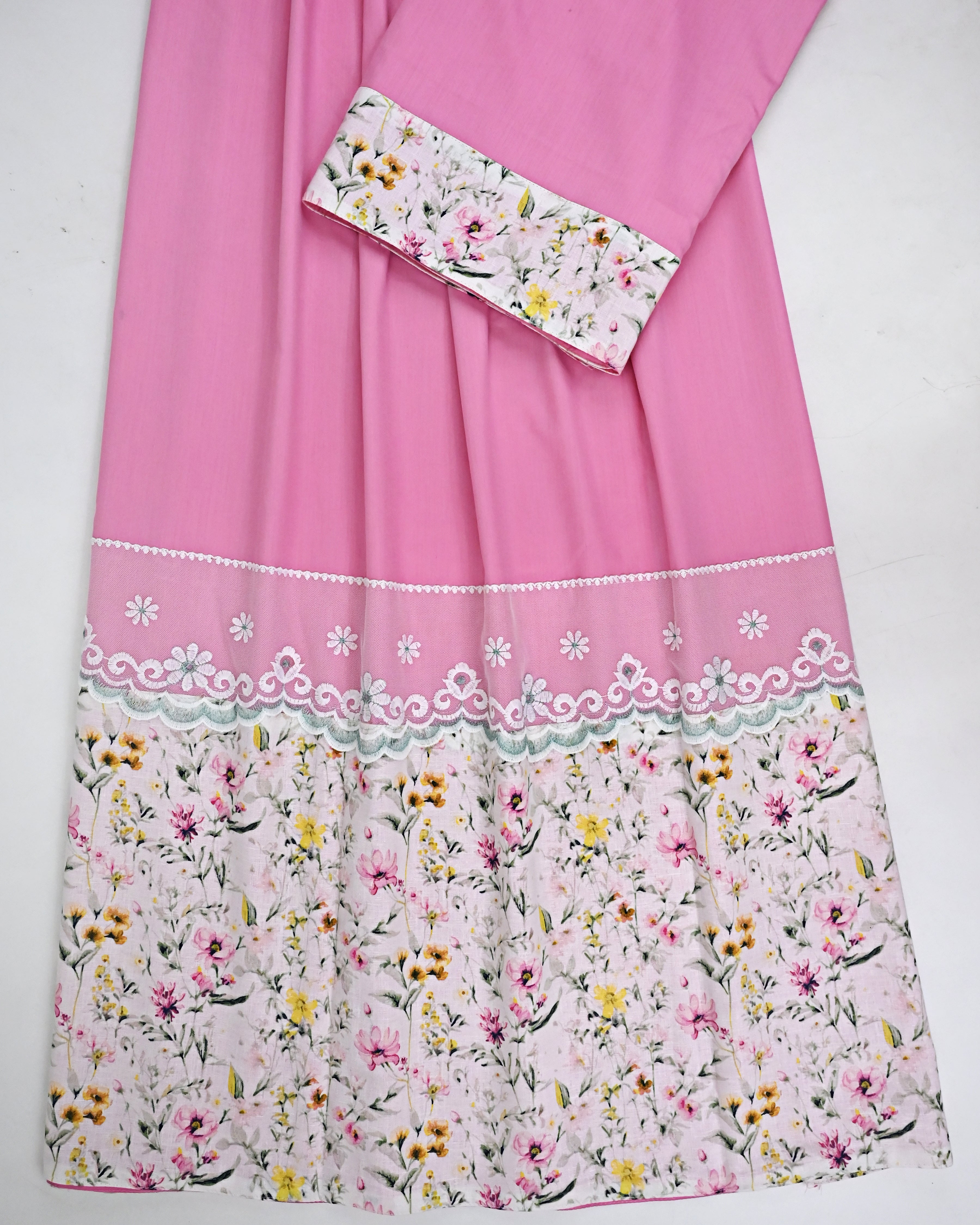 Bubble Gum Rida With Beautiful Floral Print Panel & Smart Lacing
