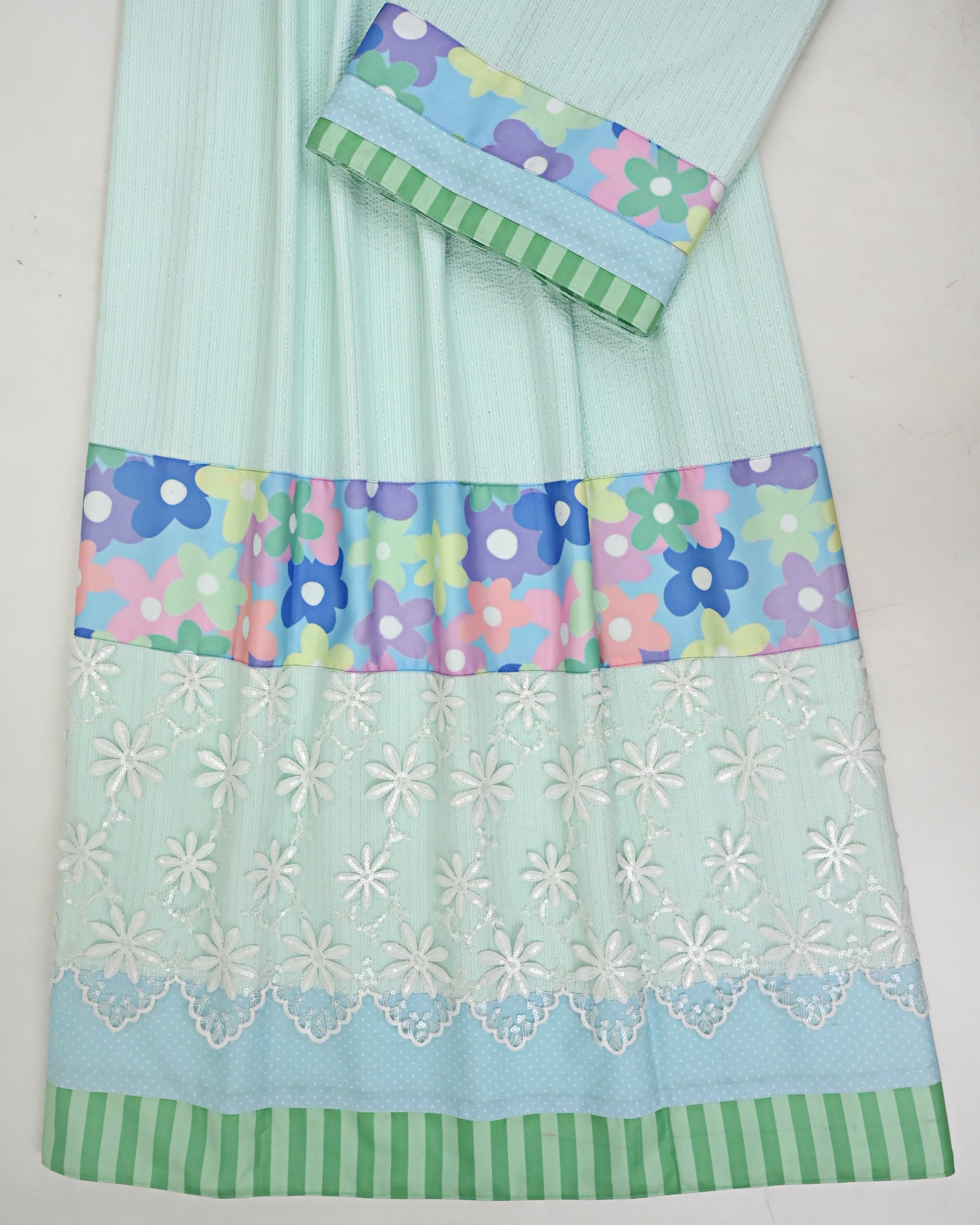 Light Mint Green Popcorn Rida With Multi Color Floral Panel & Smart Floral Lace