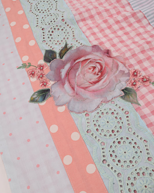 Original Checks Popcorn Rida With Lace & Rose Applique Work On It