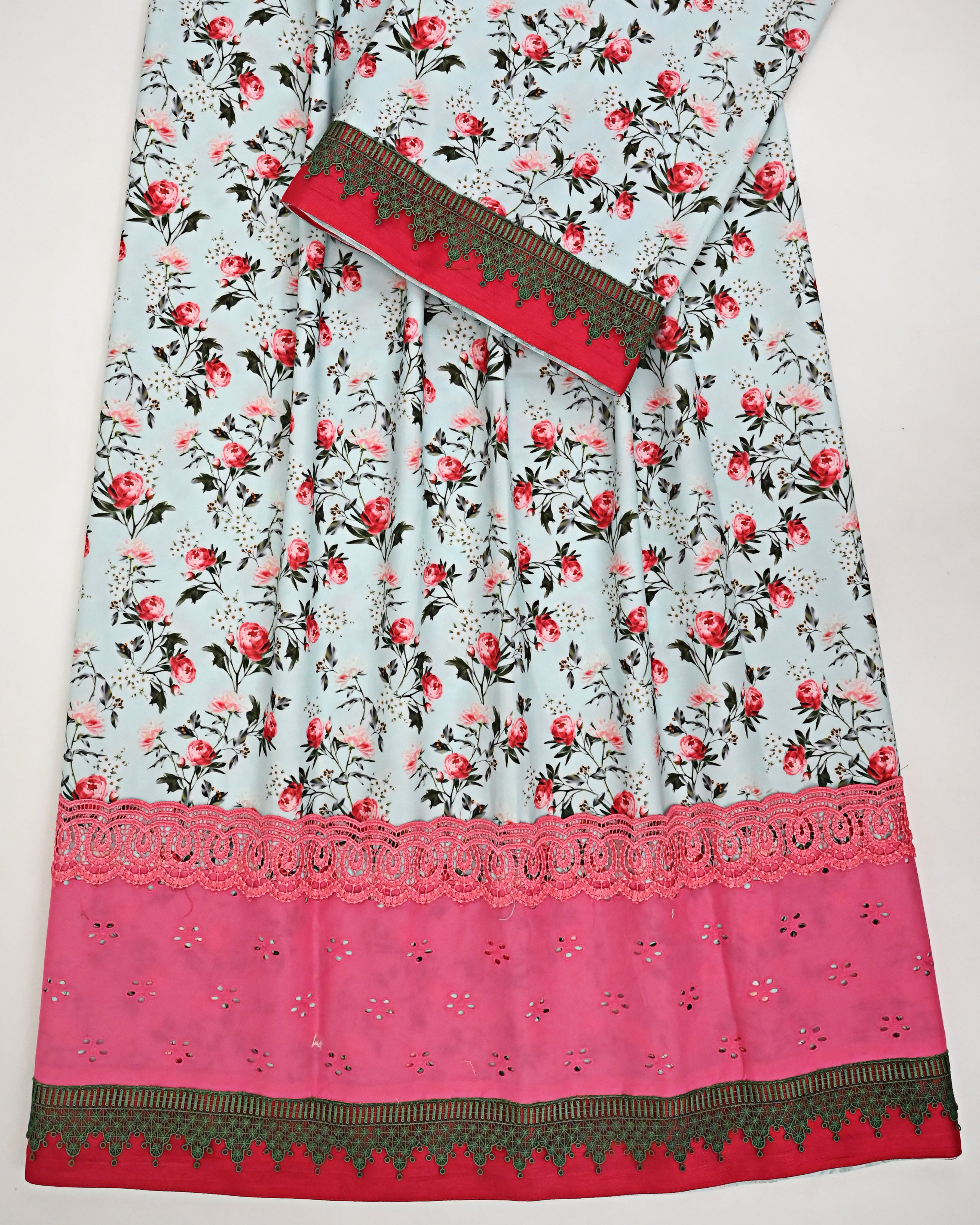 Light Blue Base Floral Print Rida With Smart Hakoba Lace & Smart Lacing
