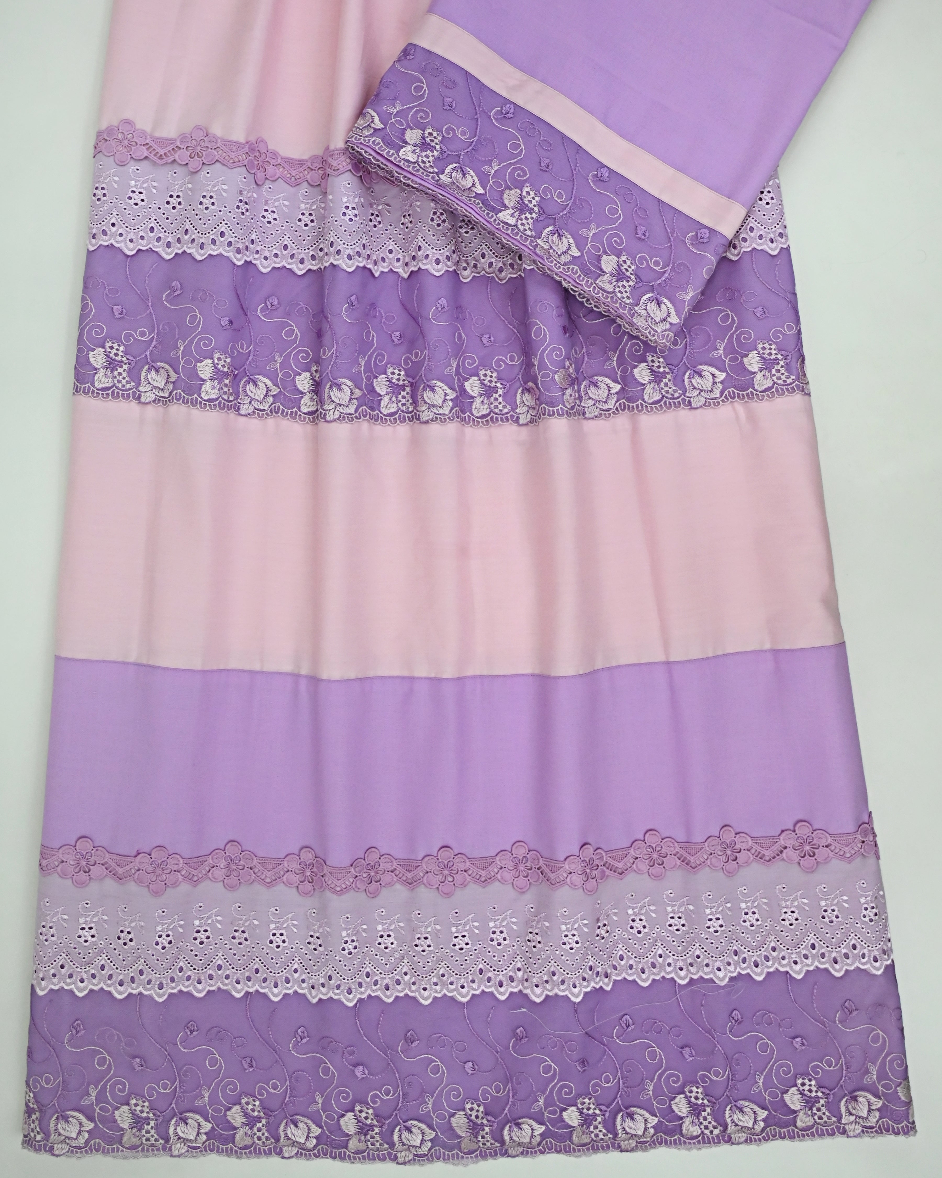 Baby Pink & Lavendar Rida With Smart Floral & Same Color Lacing
