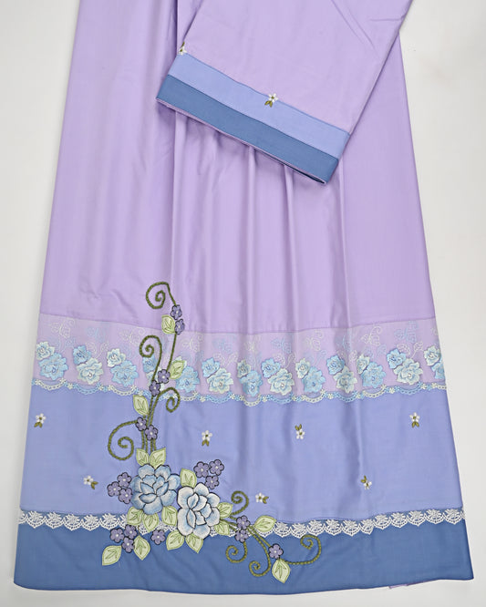 Lavender Rida With Smart Panel Floral Design Lace & Floral Work