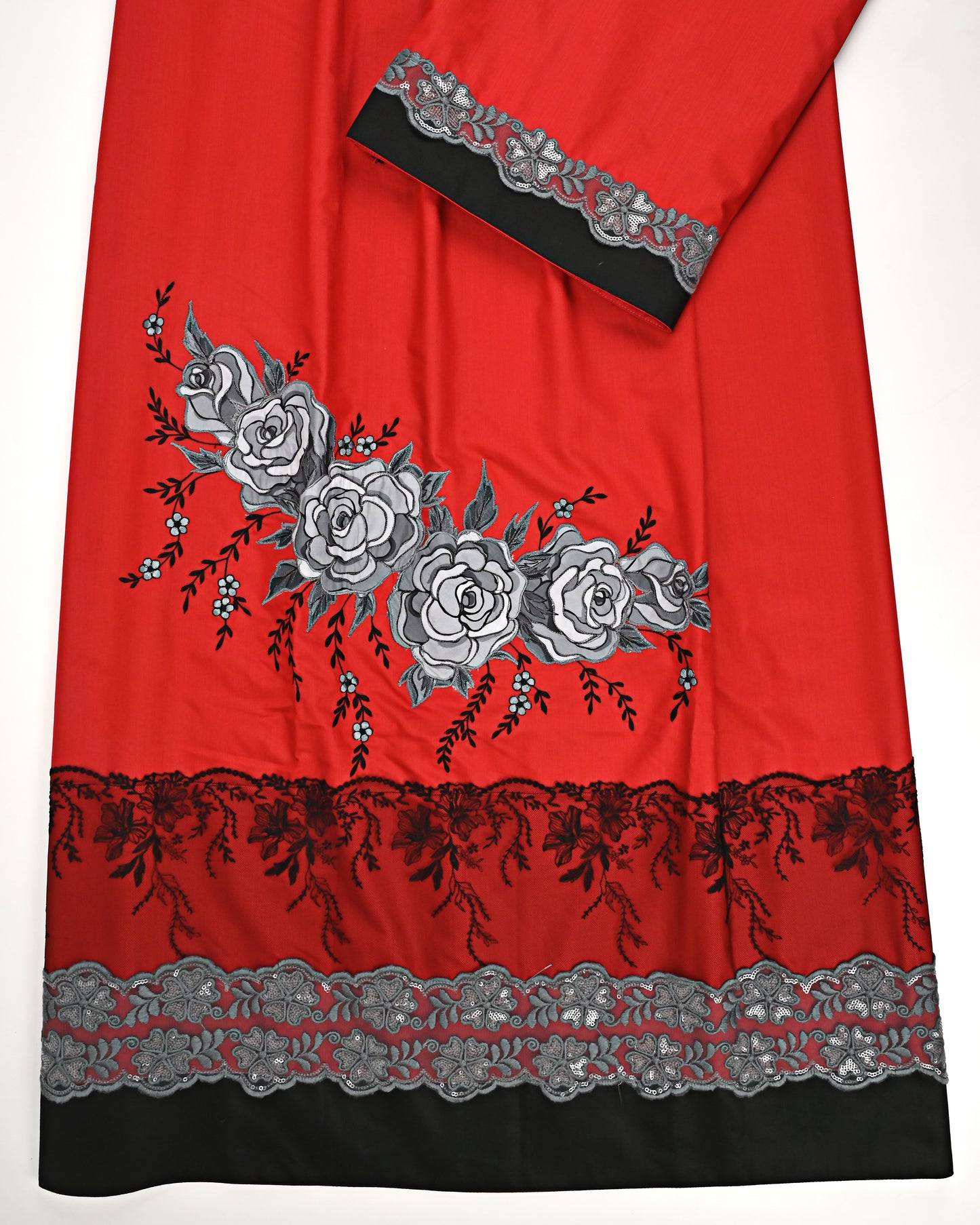Blood Red Rida With Smart Dark Lace & Grey Floral Applique Work