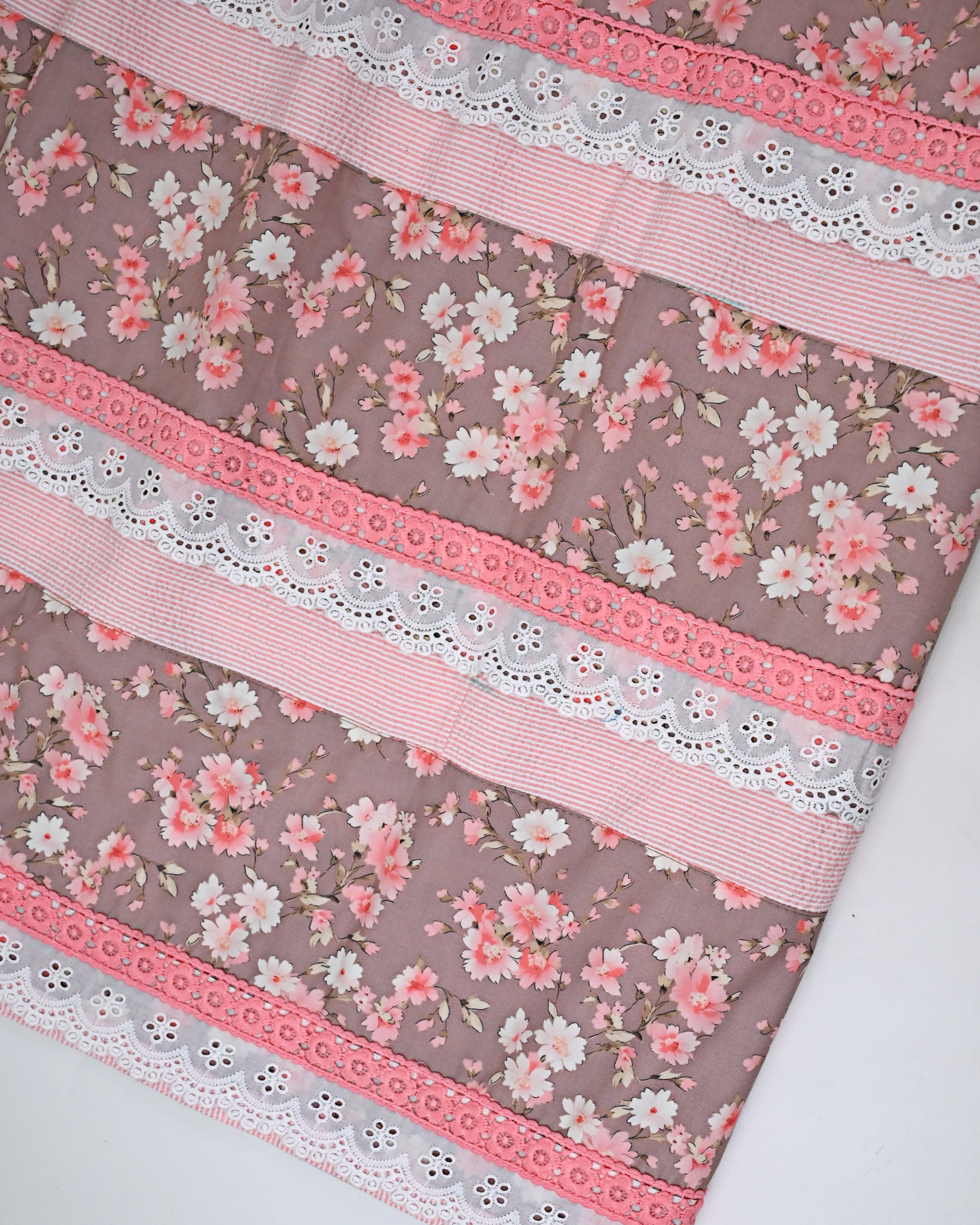 Baby Pink White Popcorn Rida With Smart High Floral Panel & Lace-2200/-