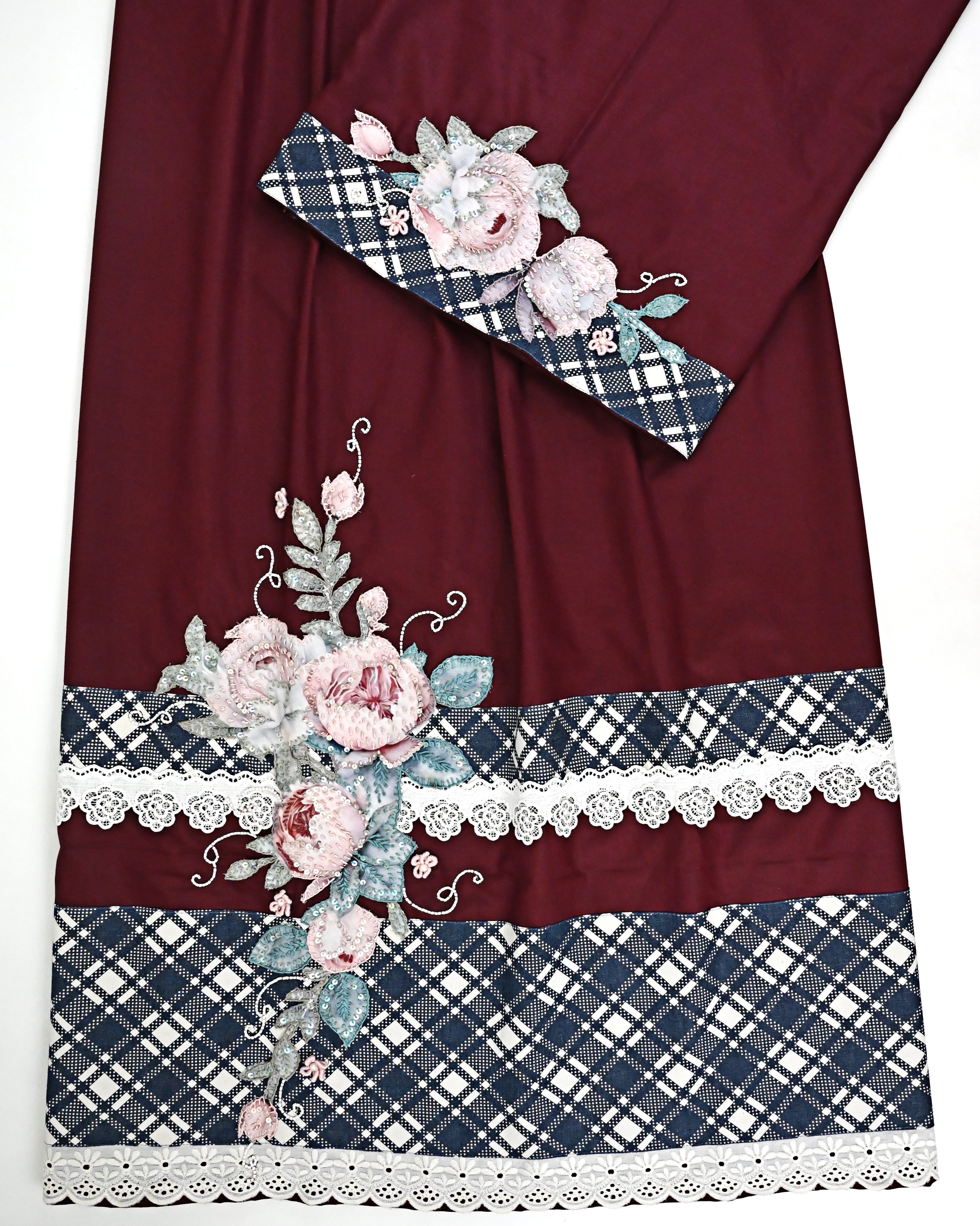 Maroon Rida With Smart Checks Panel & Smart Floral Applique Work With Aari Touch Up