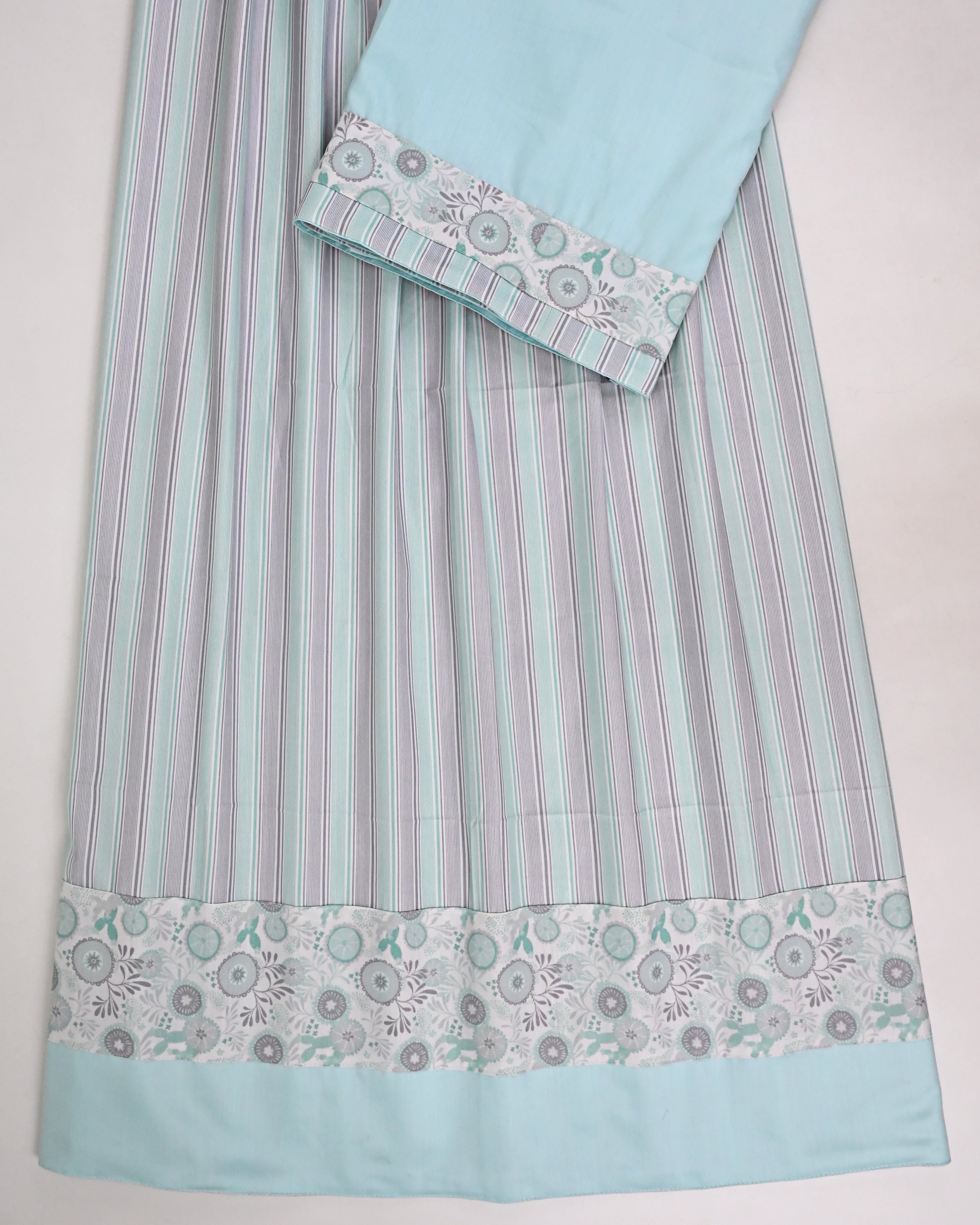 Multi Color Stripes Rida With Smart Floral Print Panel & Plain Blue Panel