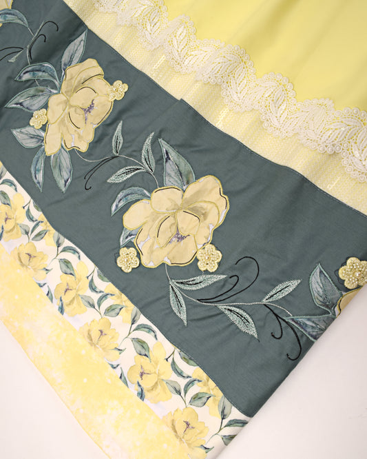 Lemon yellow rida with smart lacing & floral border work